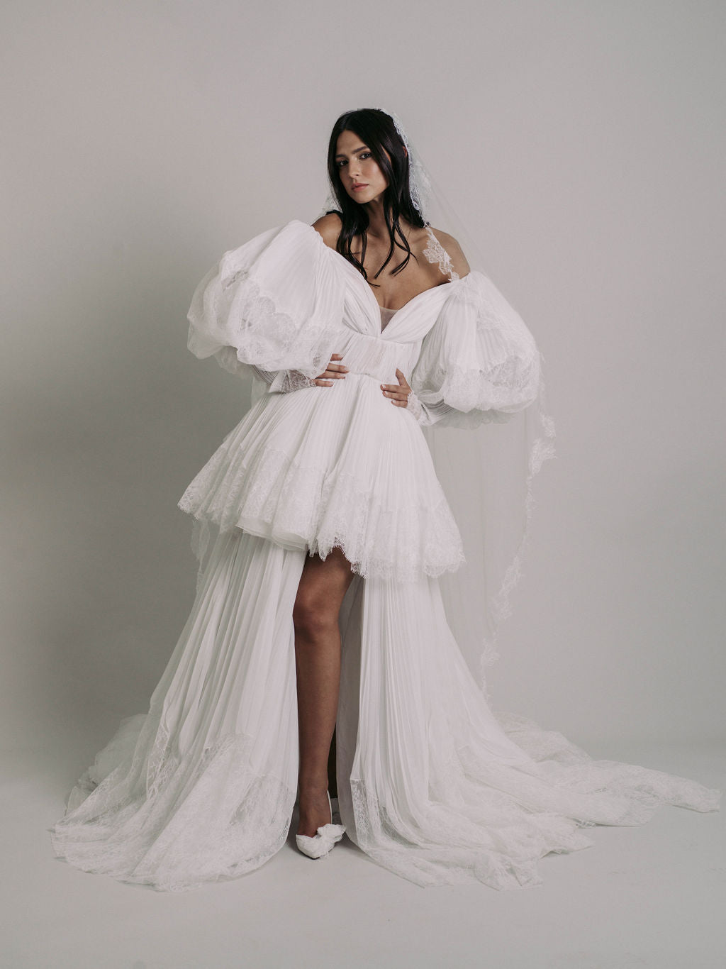 Rime Arodaky Bridal Universe robe mariée plissé dentelle