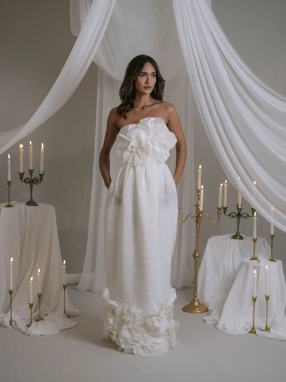 Rime Arodaky Bridal Violet robe de mariée bustier à poches