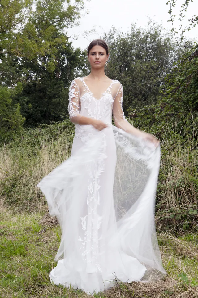 Maison Floret Sur-mesure Martin robe de mariée tulle brodé fendue