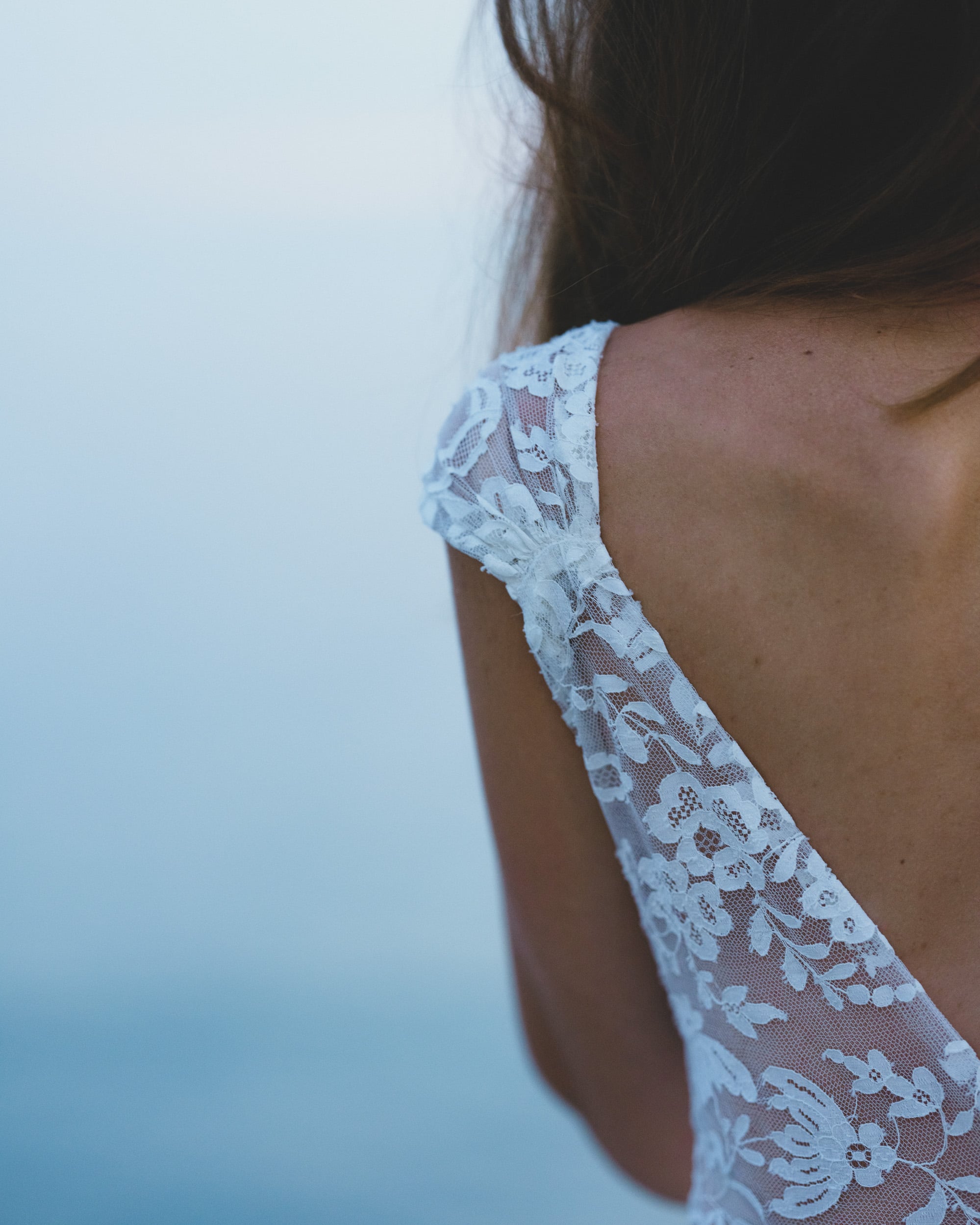 Maison Floret Sur-mesure Sergio robe dentelle décolleté coeur