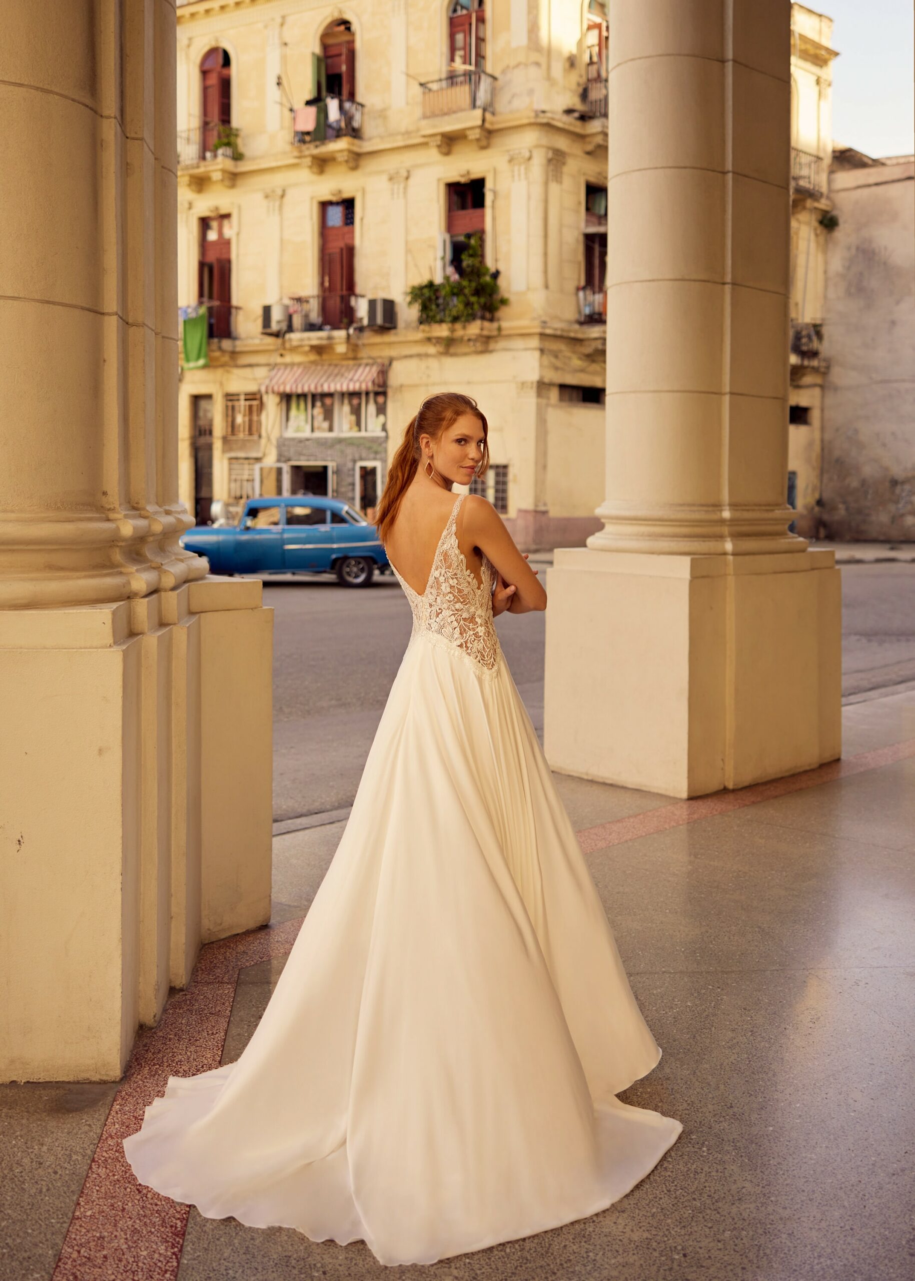 Hervé Paris Libre Collection Lyle robe de mariée satin fluide