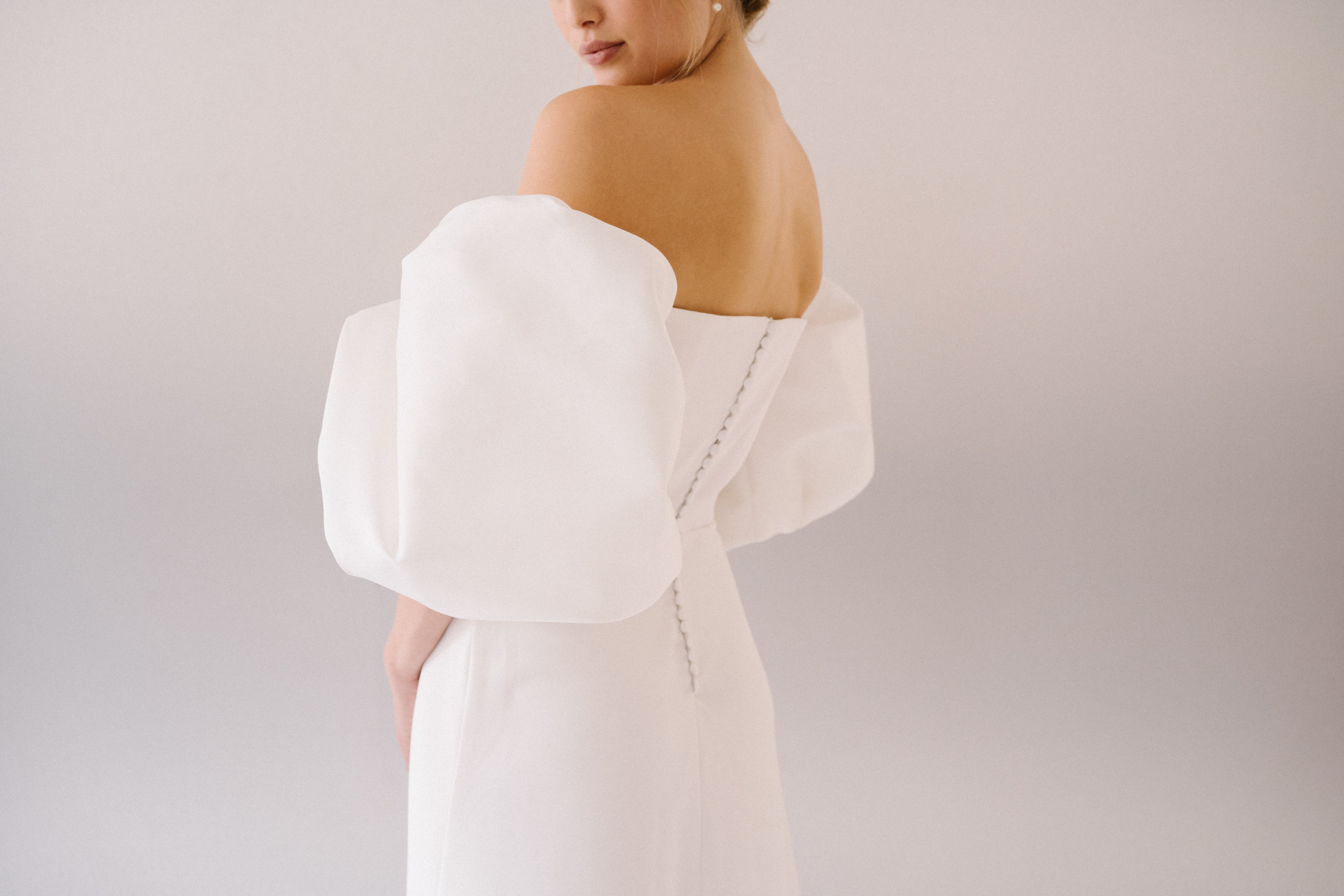 Maison Floret Sur-mesure Magnus avec manches robe bustier crêpe