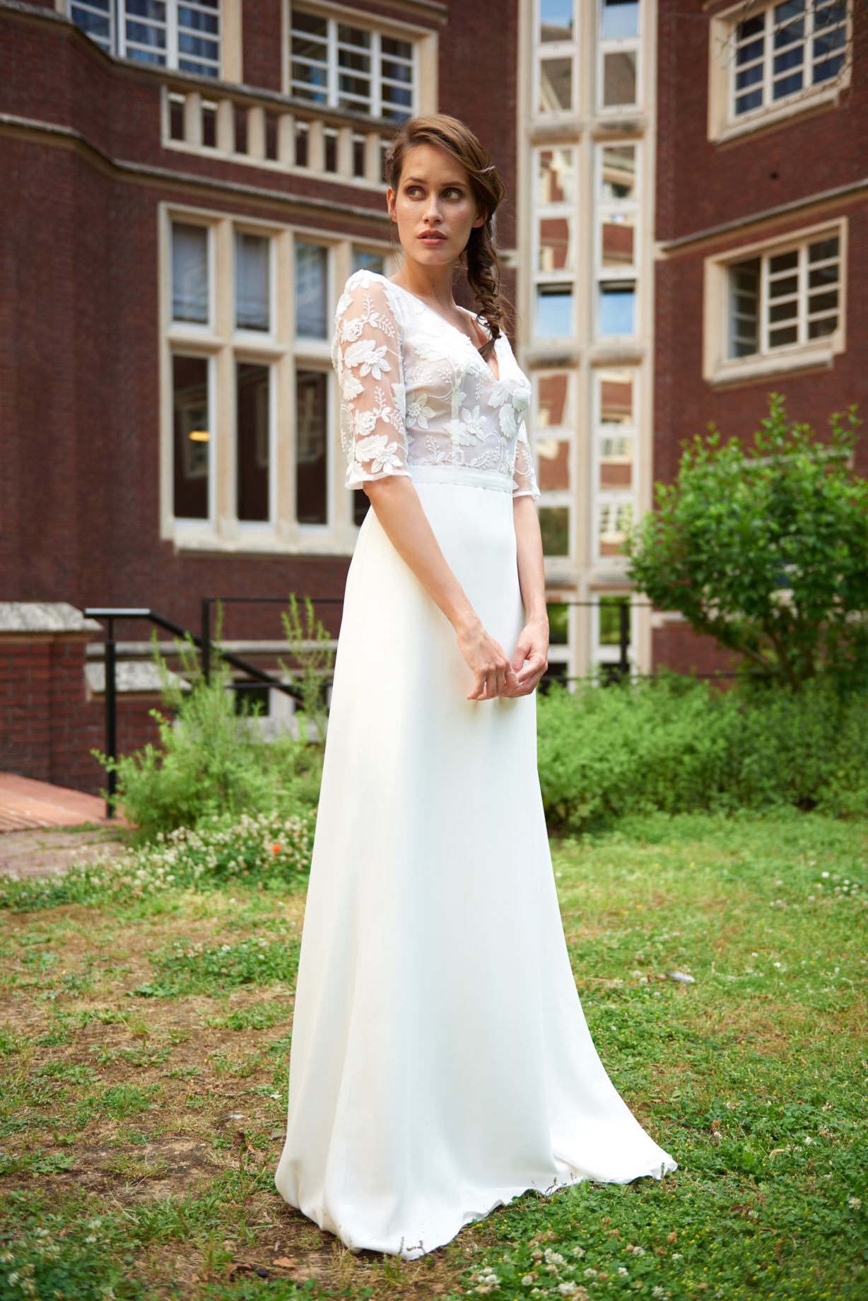 Maison Floret Sur-mesure Miles robe de mariée organza brodé
