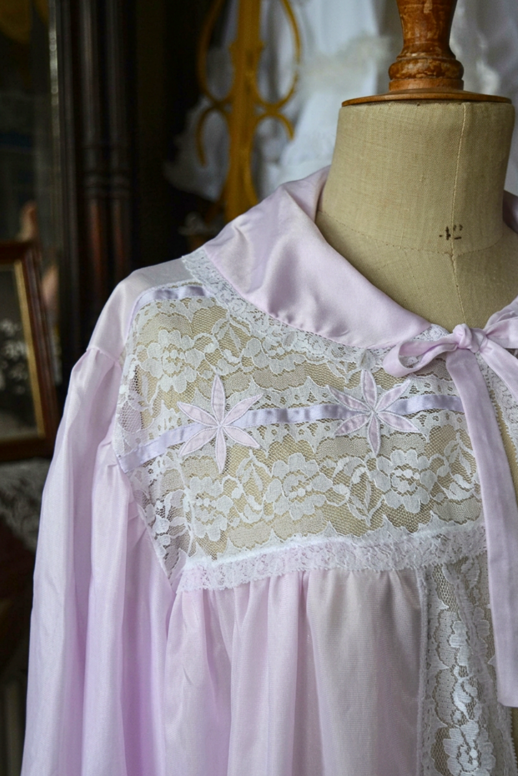 Solène Gisèle Les voiles et chapeaux Par-dessus Vintage parme