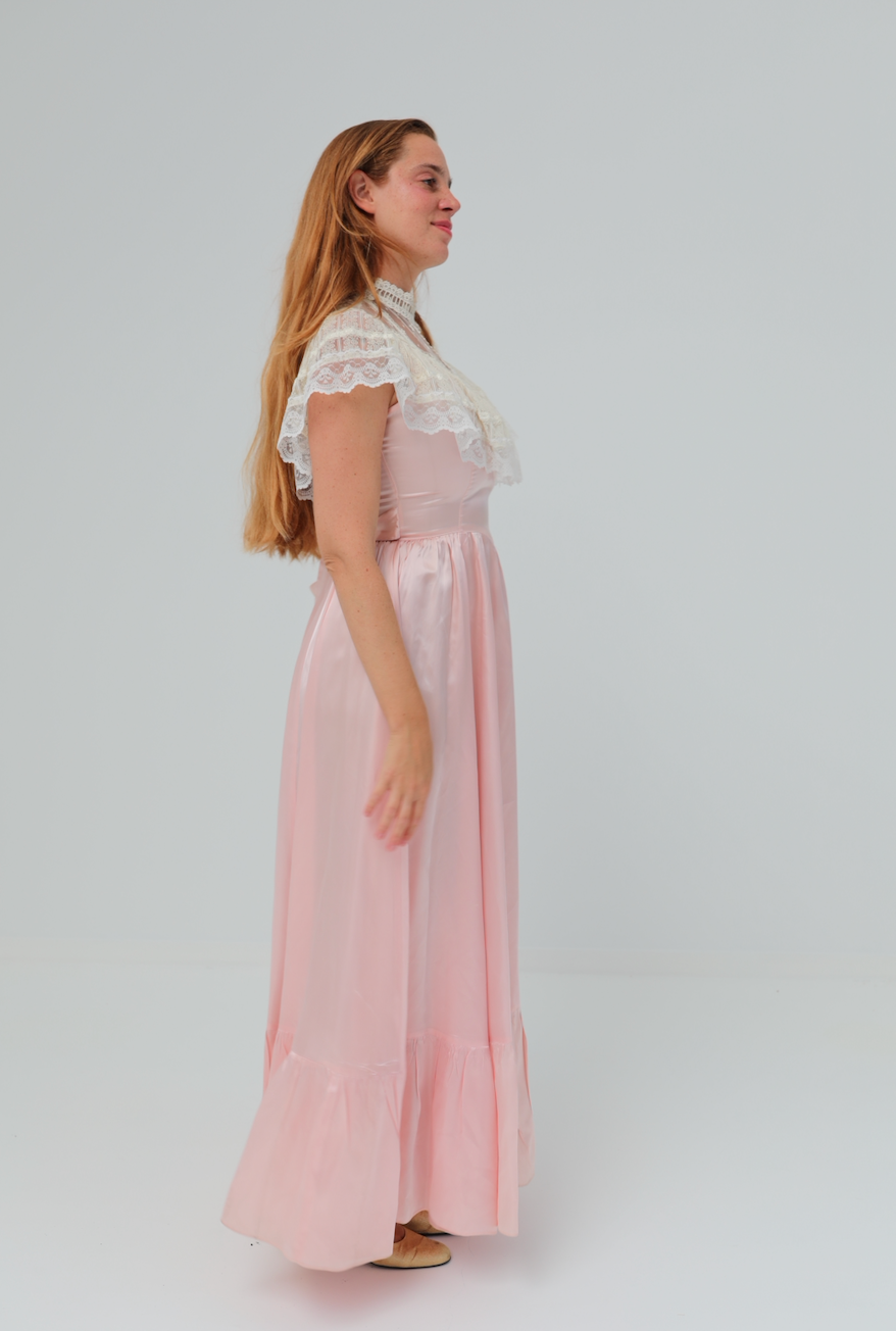 Solène Gisèle La mariée robe Elvira Gunne Sax rose ivoire