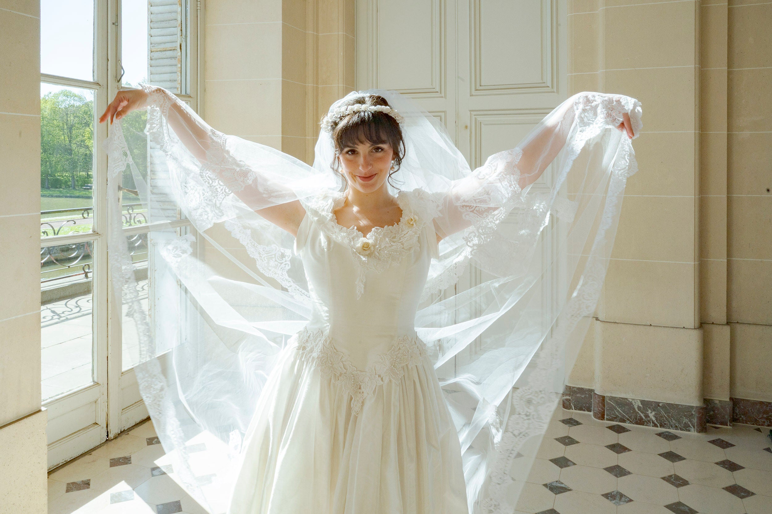 Solène Gisèle La mariée Casseopeia robe mariée ivoire dentelle