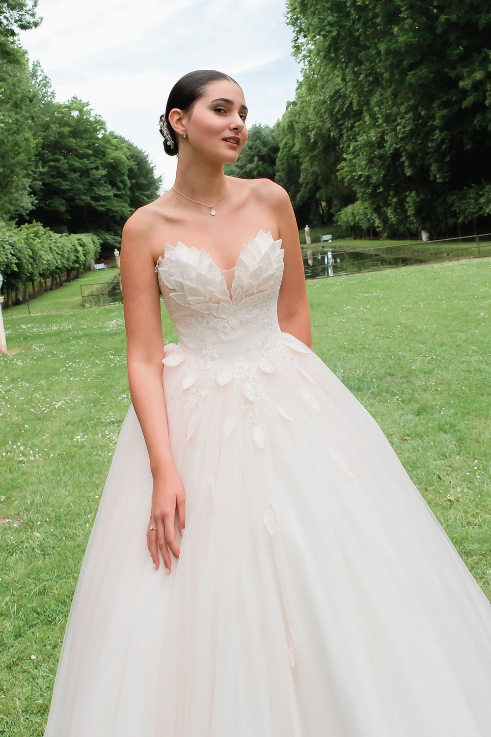 Le Jour de Notre Oui INDONÉSIE robe de mariée dentelle