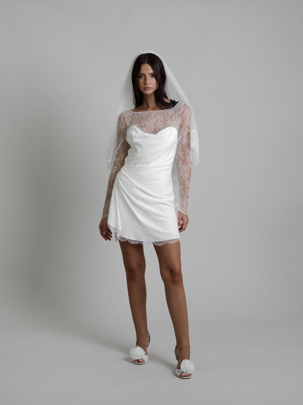 Rime Arodaky Bridal Glow robe courte dentelle Chantilly