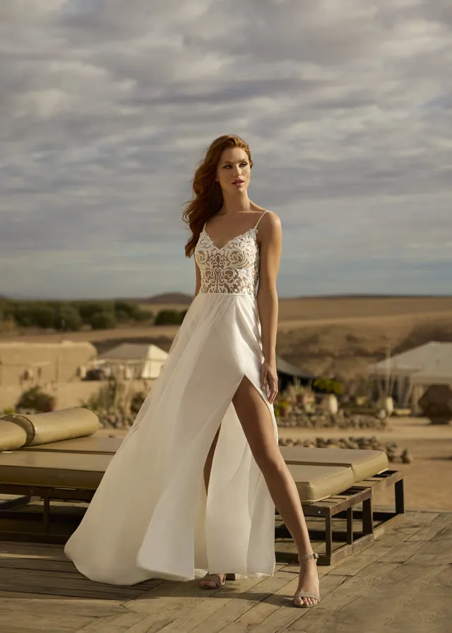 Hervé Paris Cherish Claudette robe de mariée ivoire satin