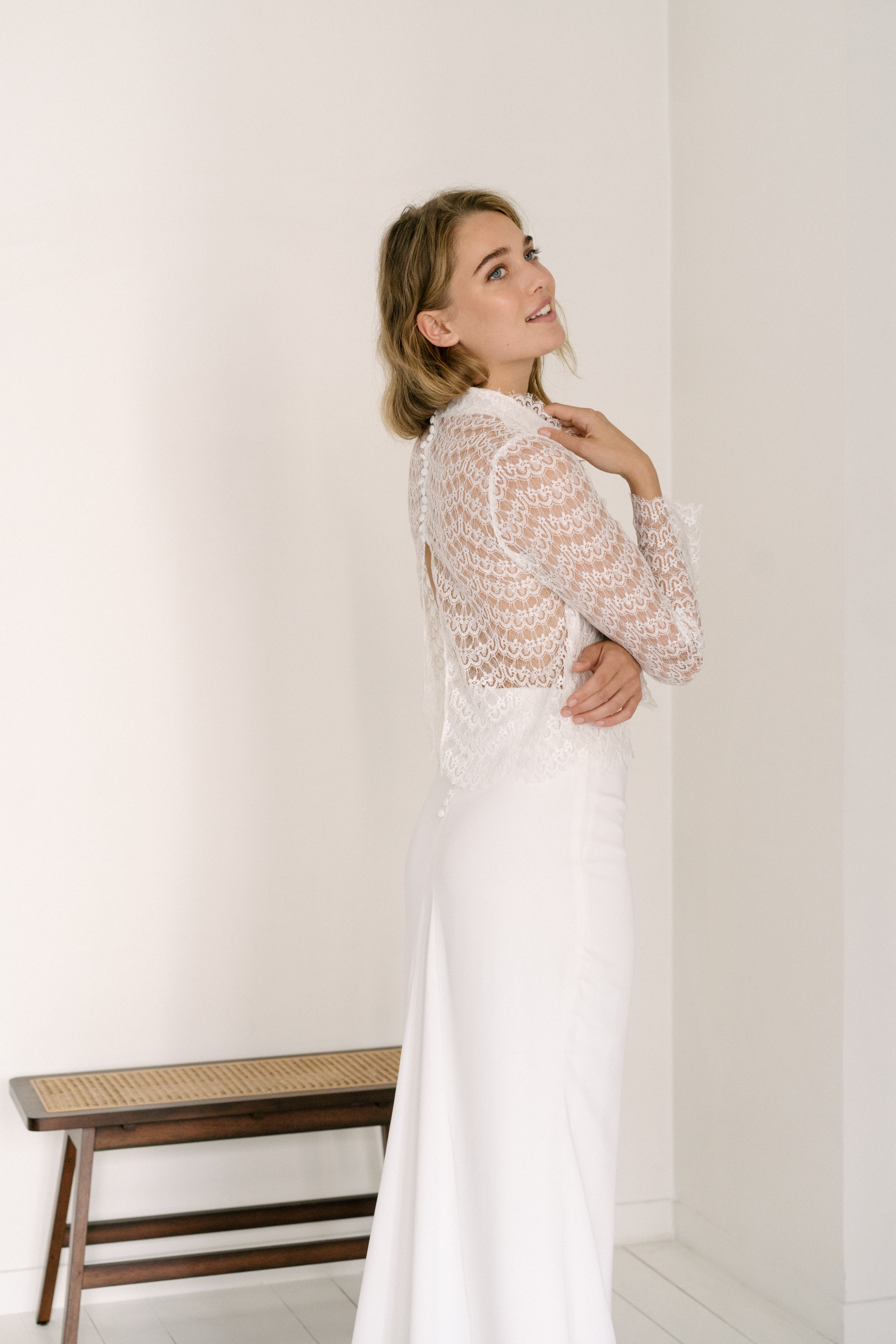 Maison Floret Jom top mariée dentelle Calais col cheminée