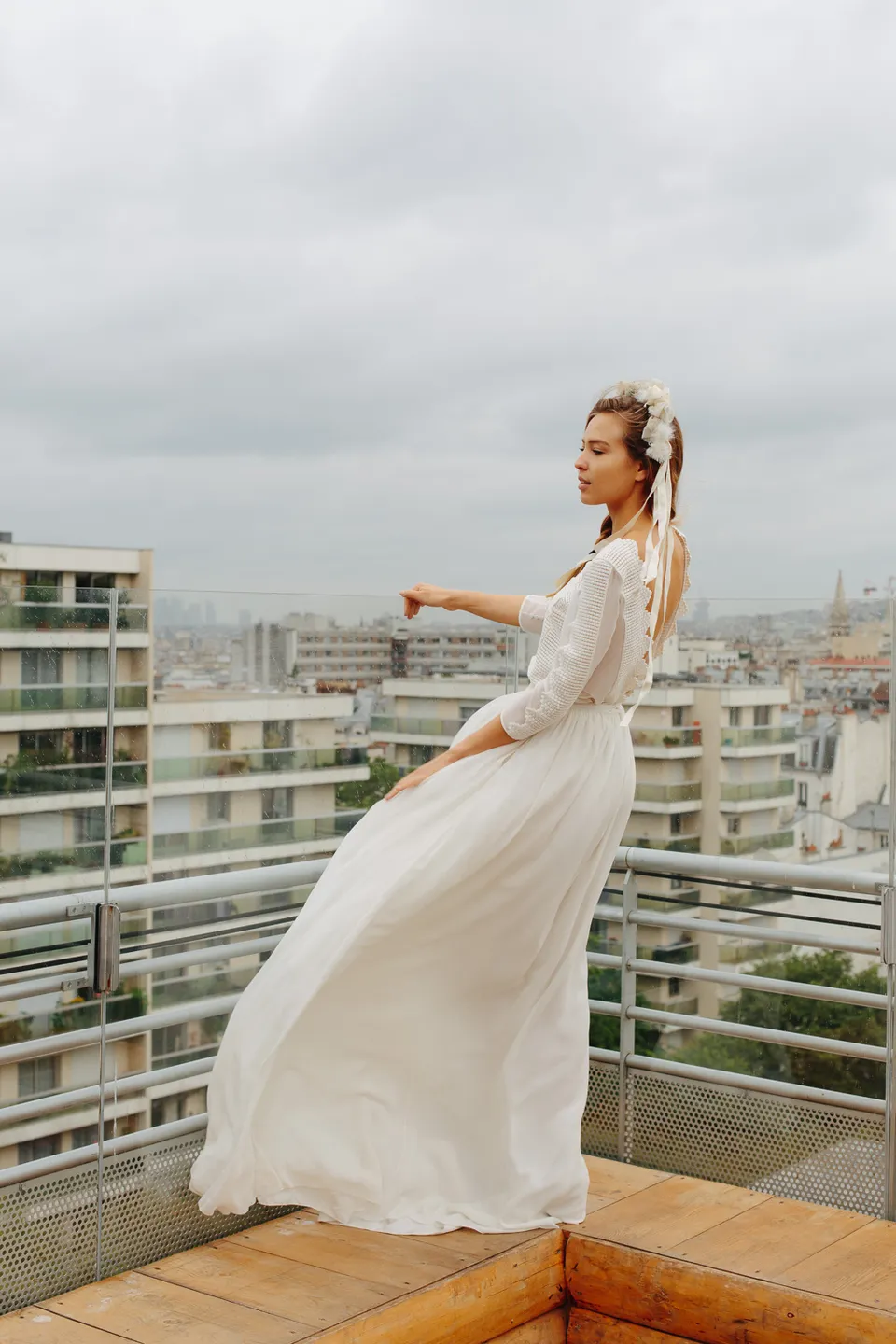 Maison Floret Sur-mesure Gary robe de mariée crêpe broderie