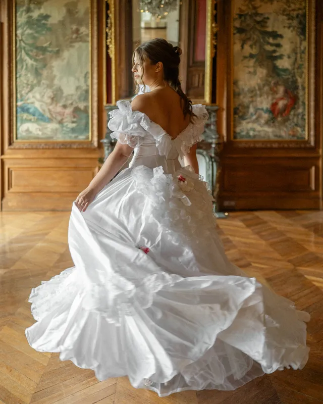 Solène Gisèle La mariée robe Adèle blanc corset fleurs