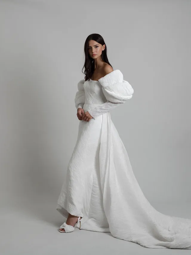 Rime Arodaky Bridal Talisman robe plissée perles