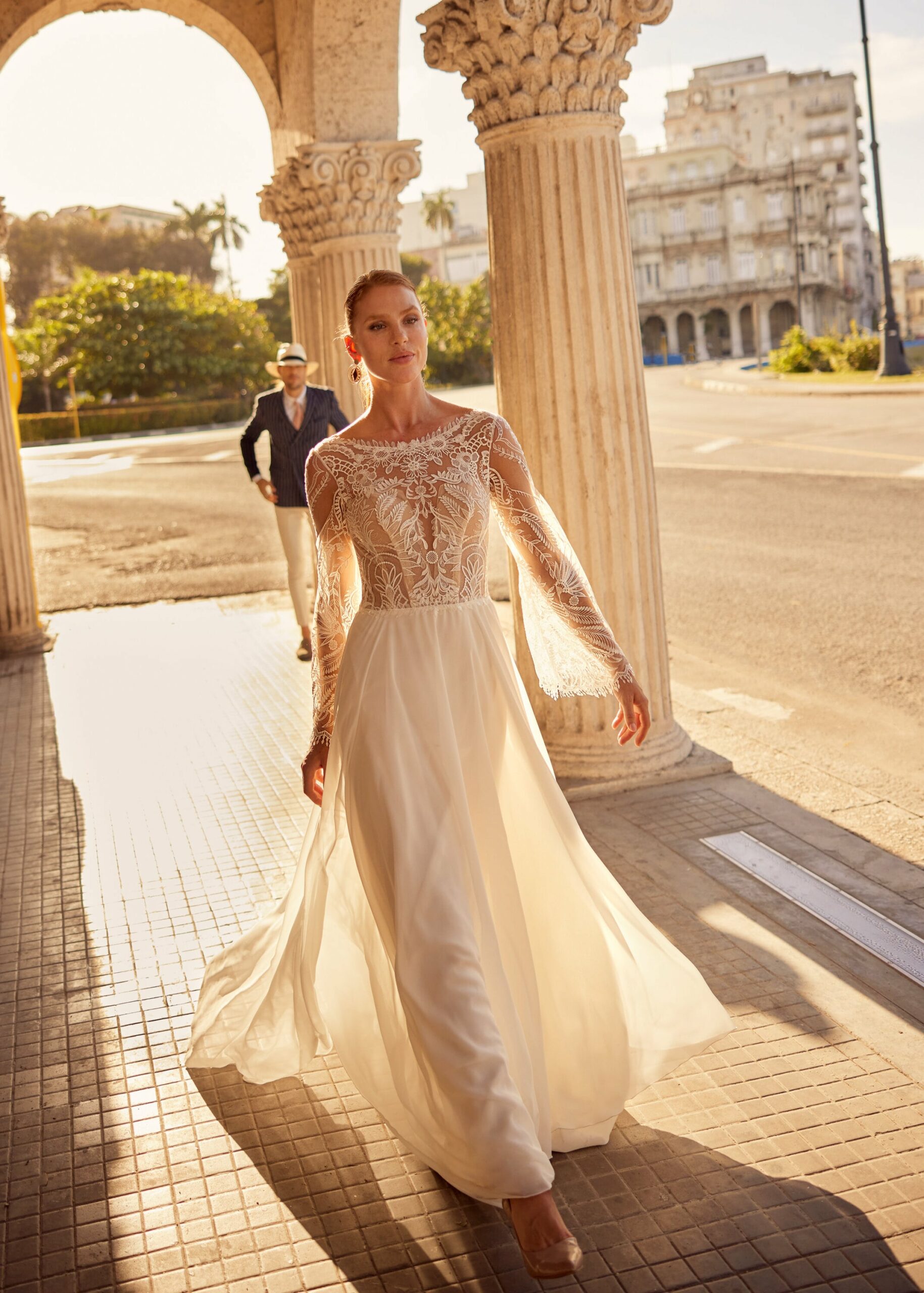 Hervé Paris Libre Collection Leaf robe de mariée crêpe fluide
