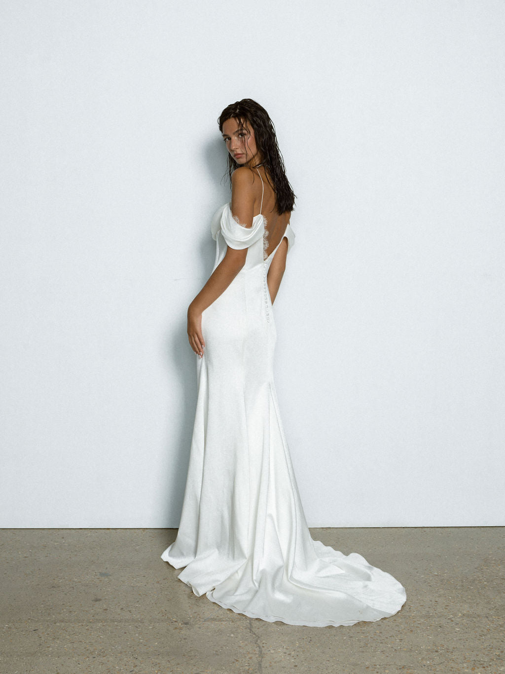 Rime Arodaky Bridal Venus robe mariée satin traîne