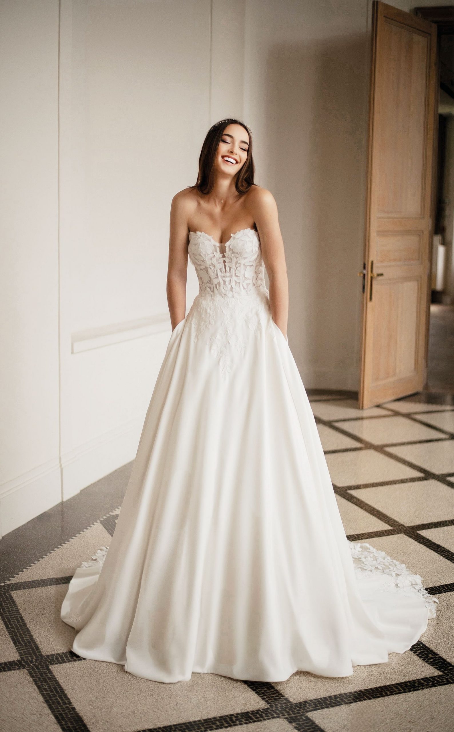 Le Jour de Notre Oui Céline robe de mariée ivoire fourreau