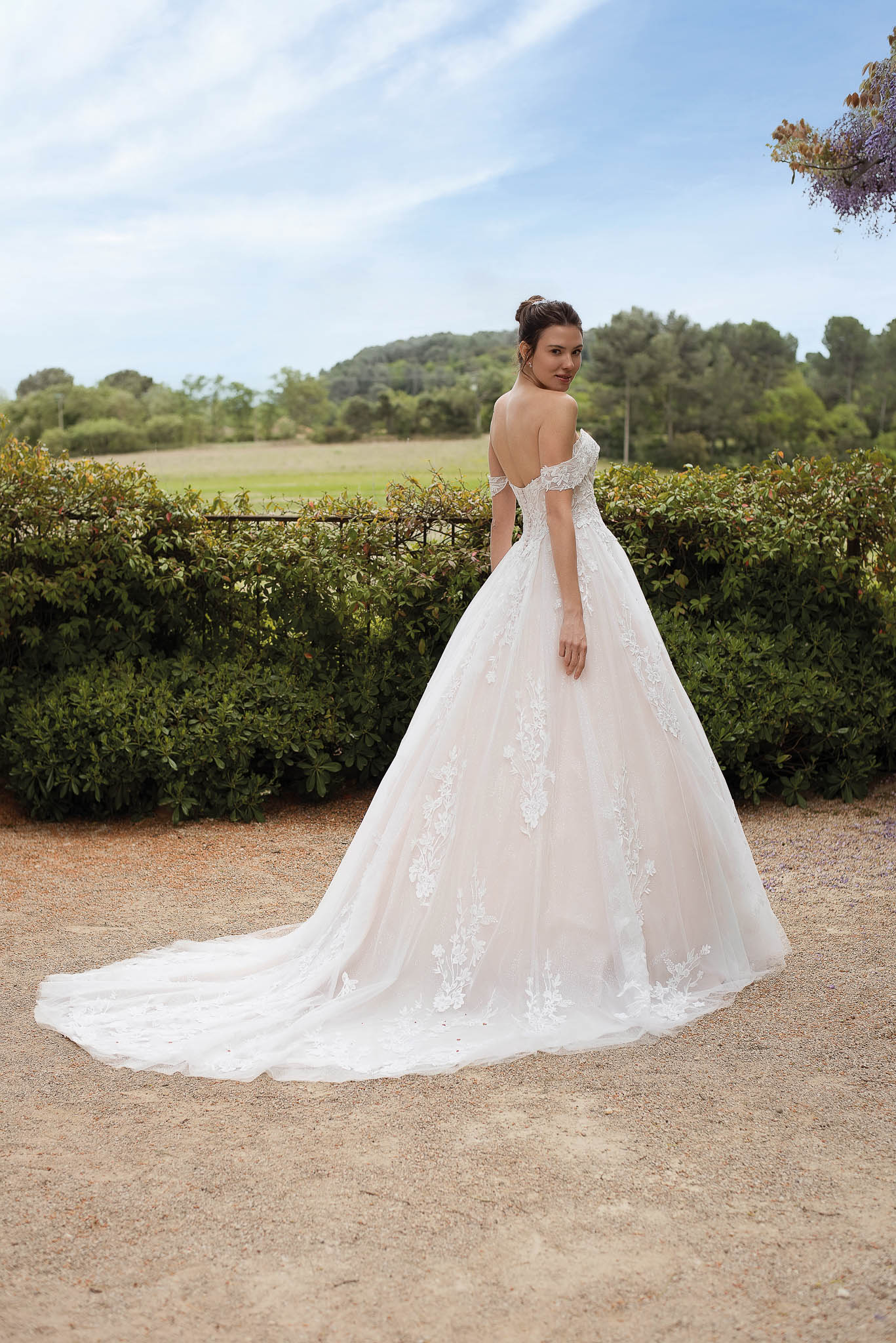 Le Jour de Notre Oui Imagine robe de mariée blanche