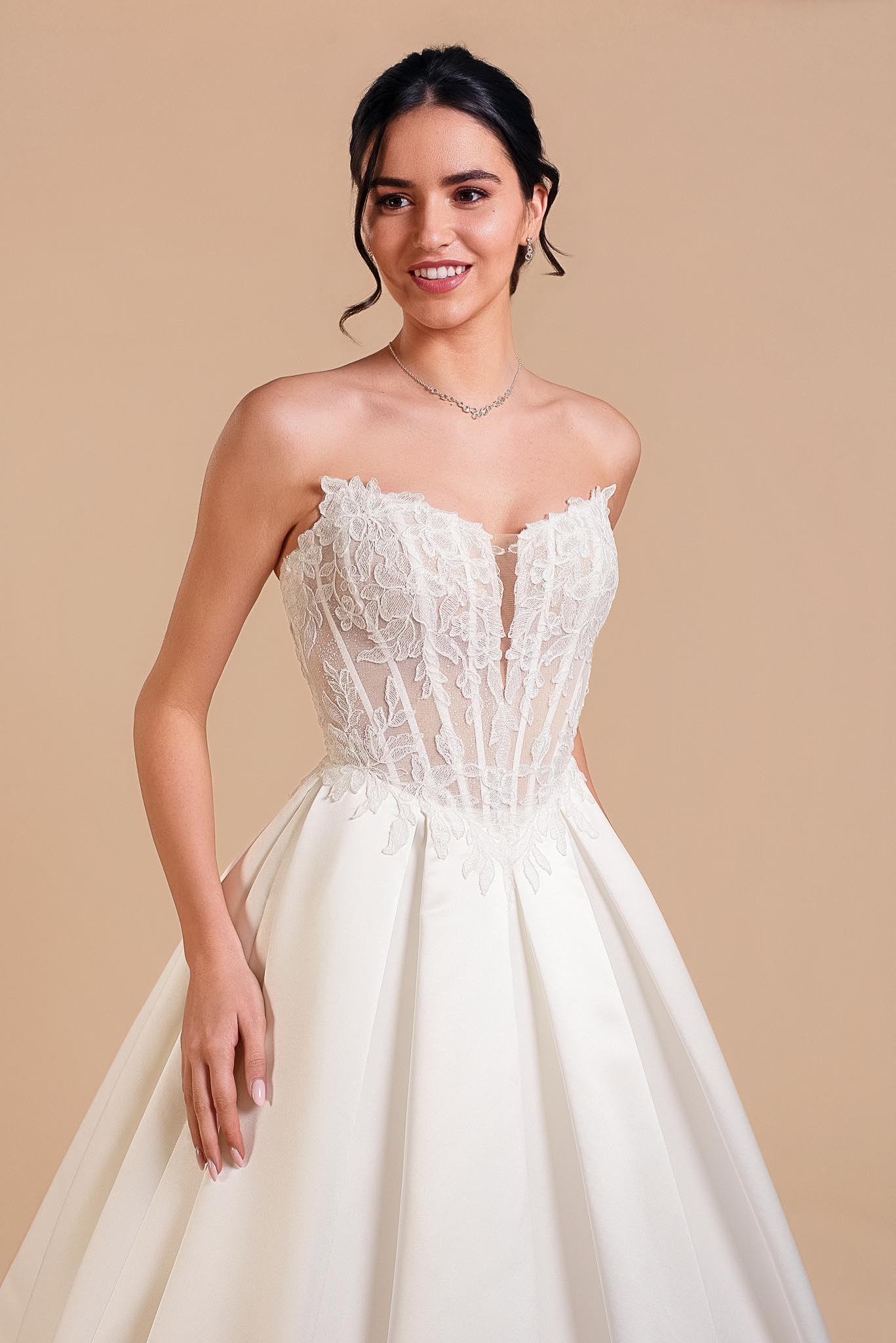 Le Jour de Notre Oui Idylle robe de mariée longue ivoire