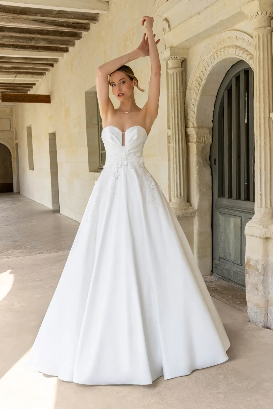 Le Jour de Notre Oui Elise robe de mariée dentelle coupe A
