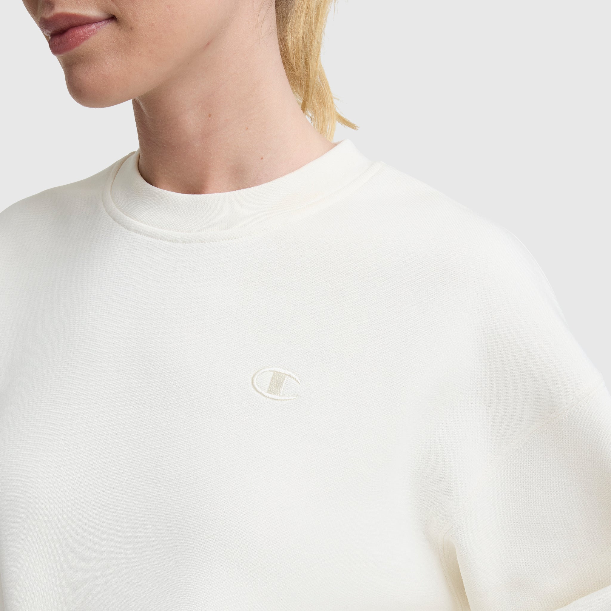 Champion Powerblend sweat col rond femme coton écru logo C
