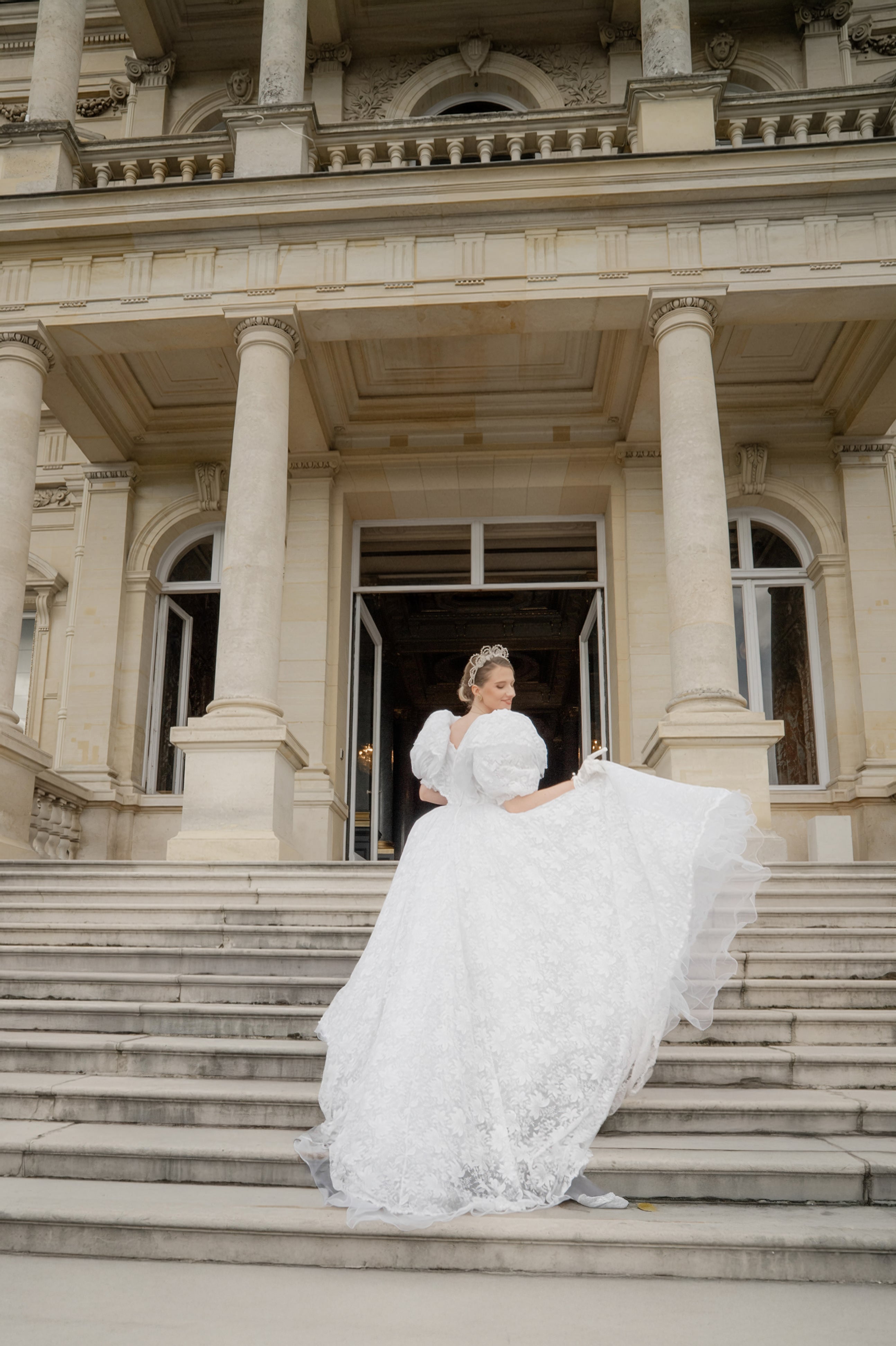 Solène Gisèle La mariée Honorine robe de mariée blanc dentelle perlée
