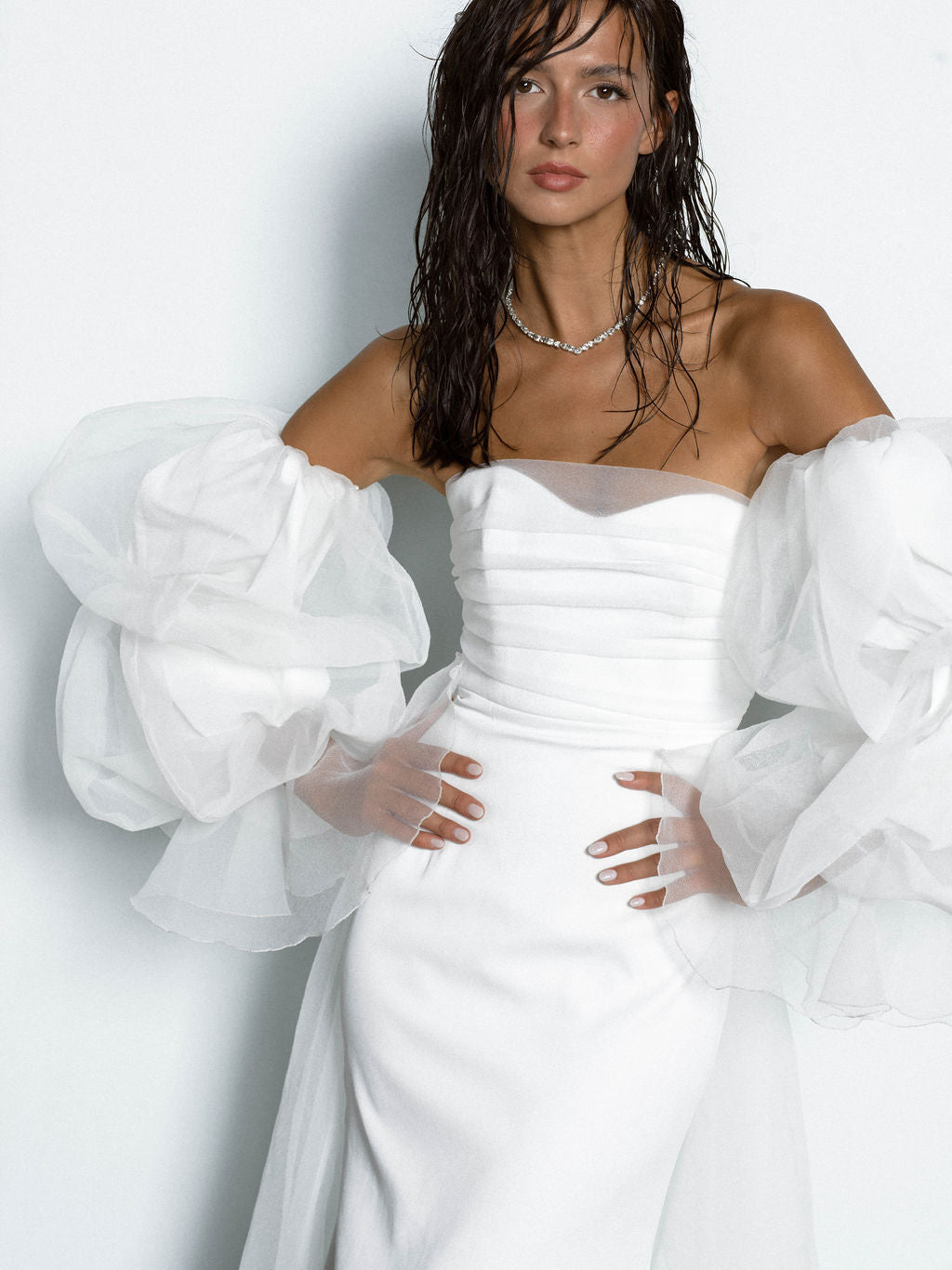 Rime Arodaky Bridal Sky robe crêpe manches amovibles