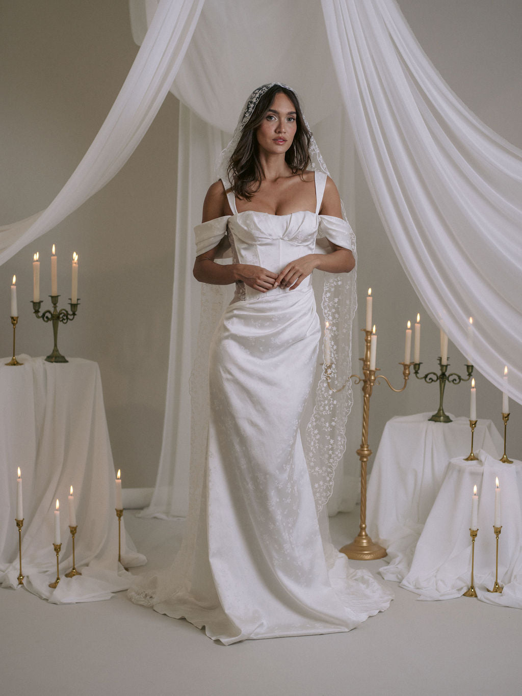 Rime Arodaky Bridal Del Rey robe de mariée satin jacquard