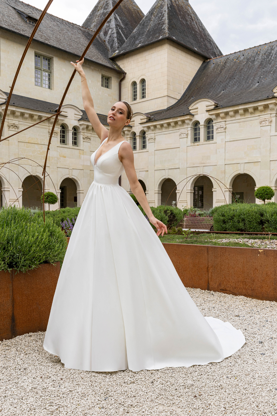 Le Jour de Notre Oui ÉLINOR robe de mariée crêpe trapèze
