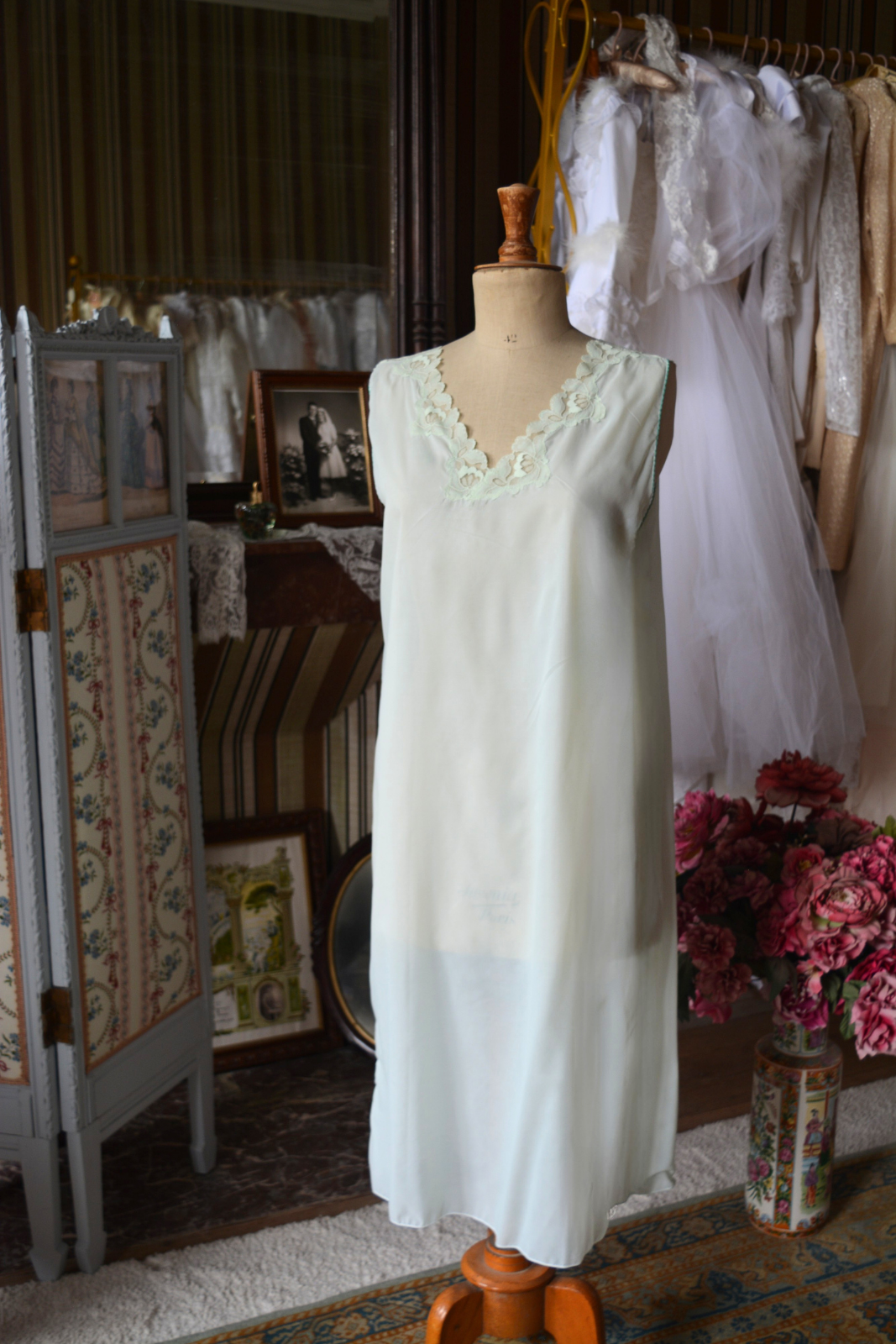 Solène Gisèle Les Déshabillés ensemble vert pastel déshabillé vintage