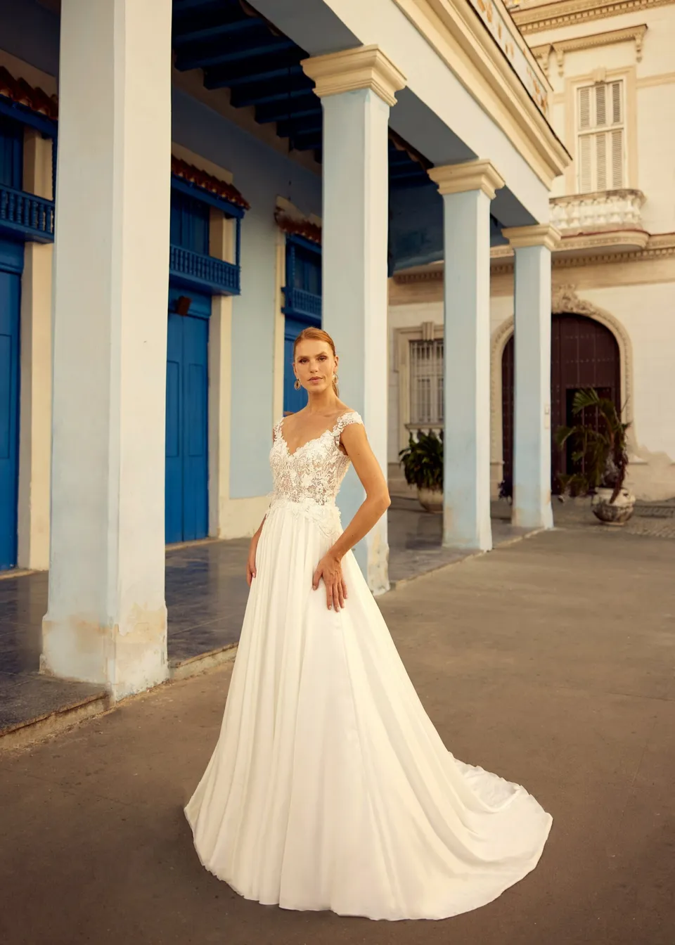 Hervé Paris Libre Collection Leni robe de mariée satin simple