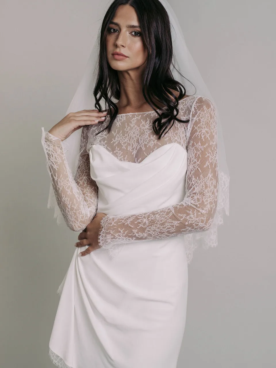 Rime Arodaky Bridal Glow robe courte dentelle Chantilly