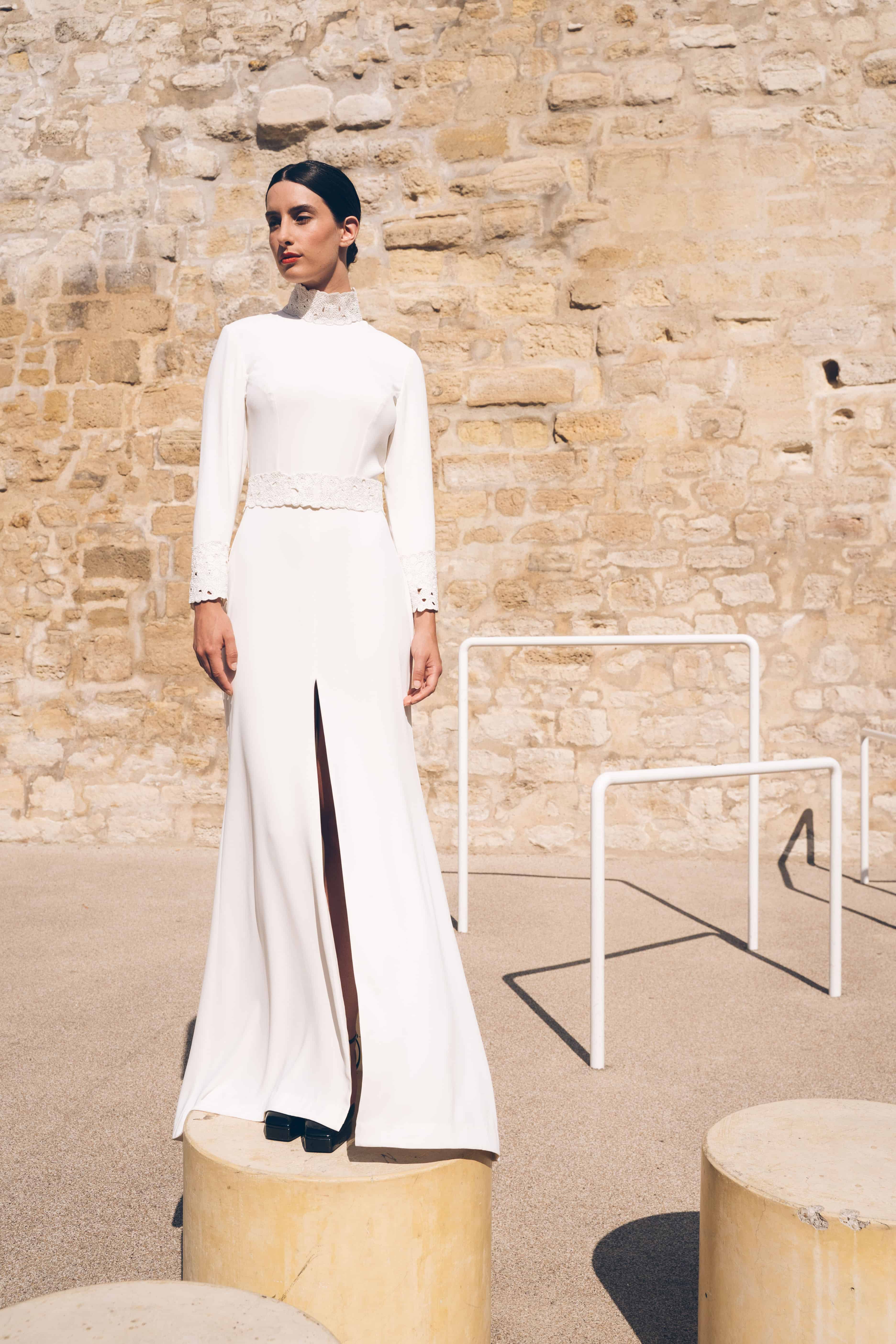 Maison Floret Sur-mesure Isaac robe de mariée crêpe fendue