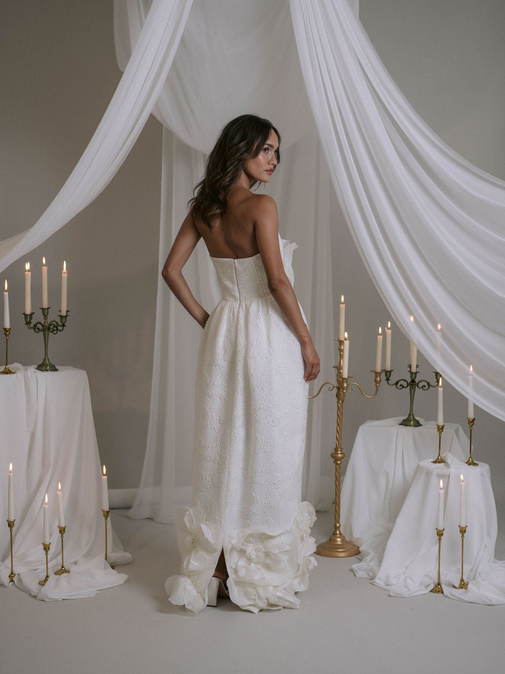 Rime Arodaky Bridal Violet robe de mariée bustier à poches