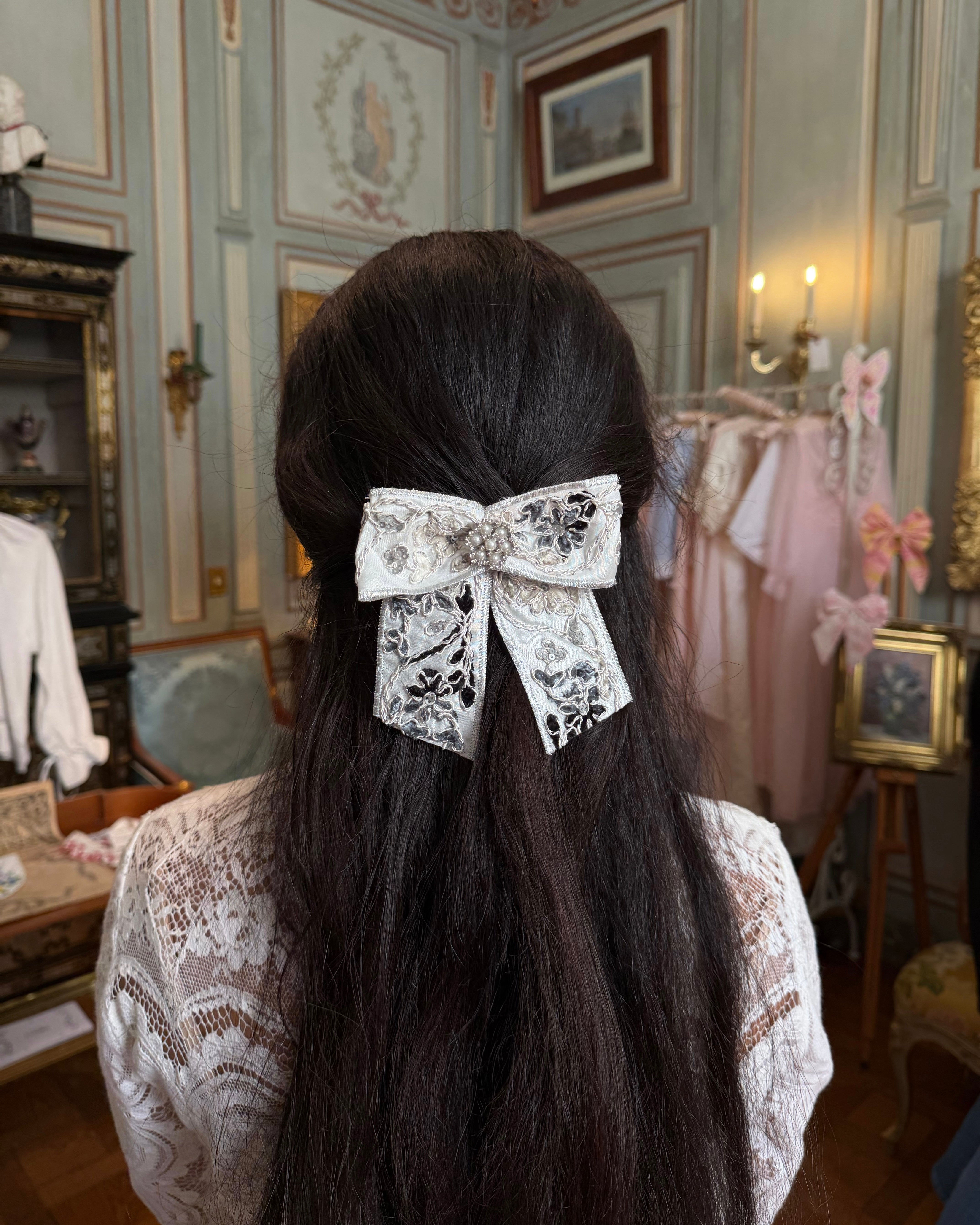 Solène Gisèle Héritage noeud fleurs barrette cheveux