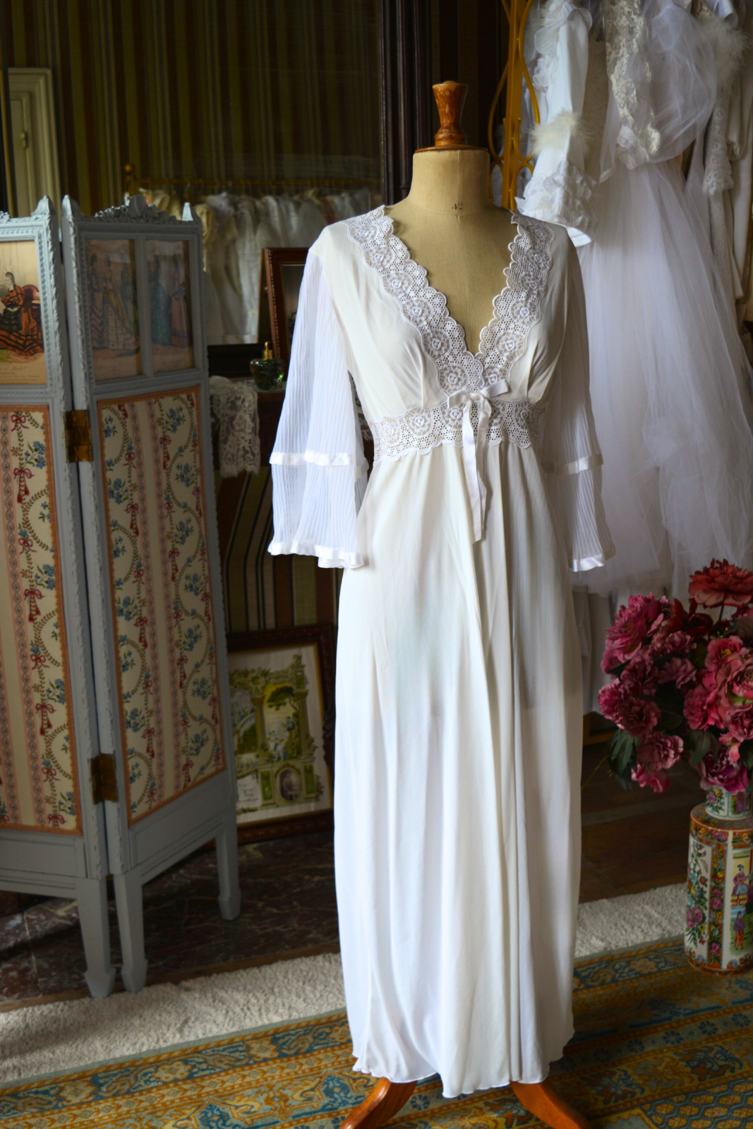 Solène Gisèle Les Déshabillés Nuisette Vintage Blanche Manche Transparente
