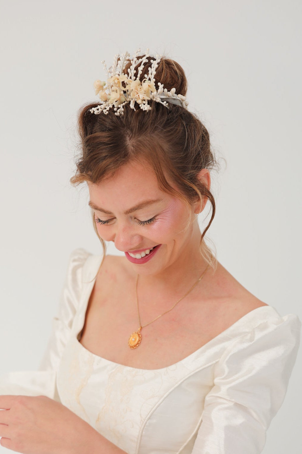 Solène Gisèle Couronne Flora cire crème pour chignon