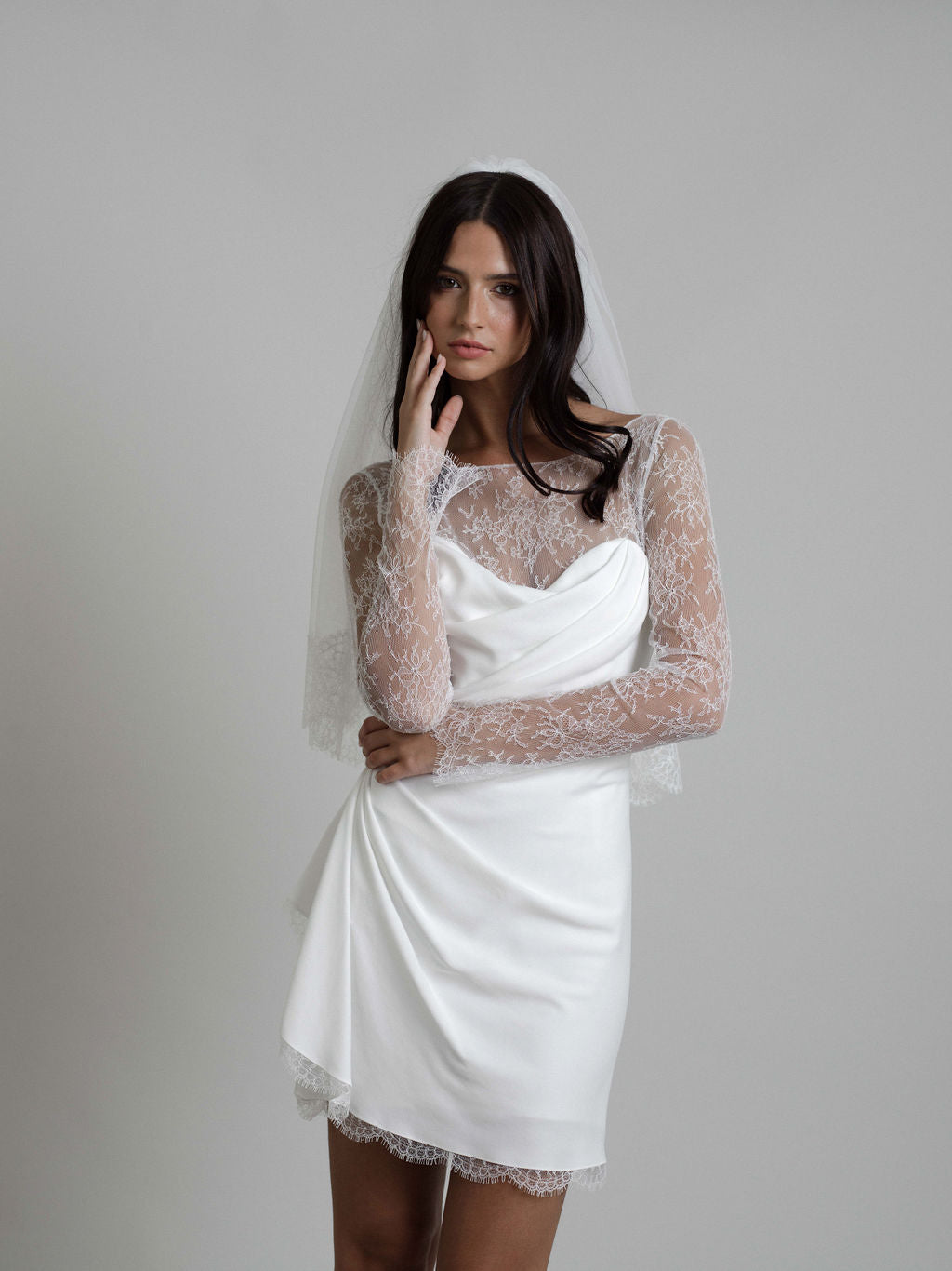 Rime Arodaky Bridal Glow robe courte dentelle Chantilly
