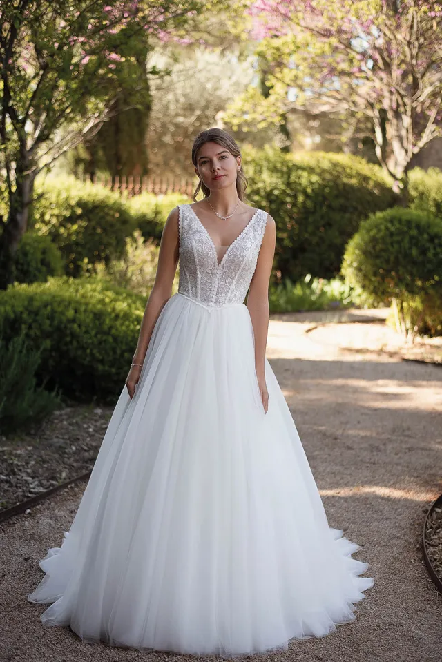 Le Jour de Notre Oui Intime robe de mariée dos nu dentelle