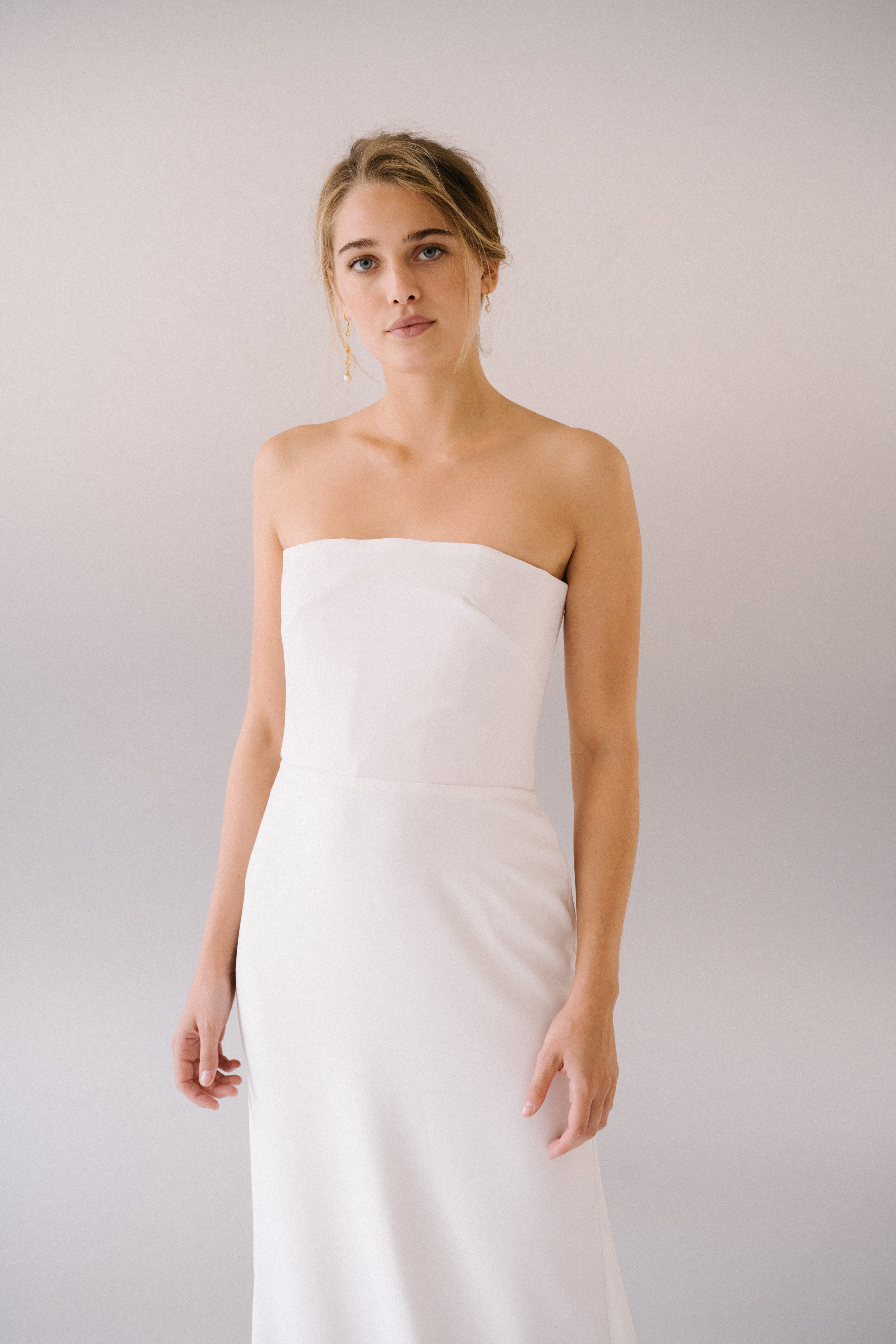 Maison Floret Sur-mesure Magnus robe de mariée bustier crêpe