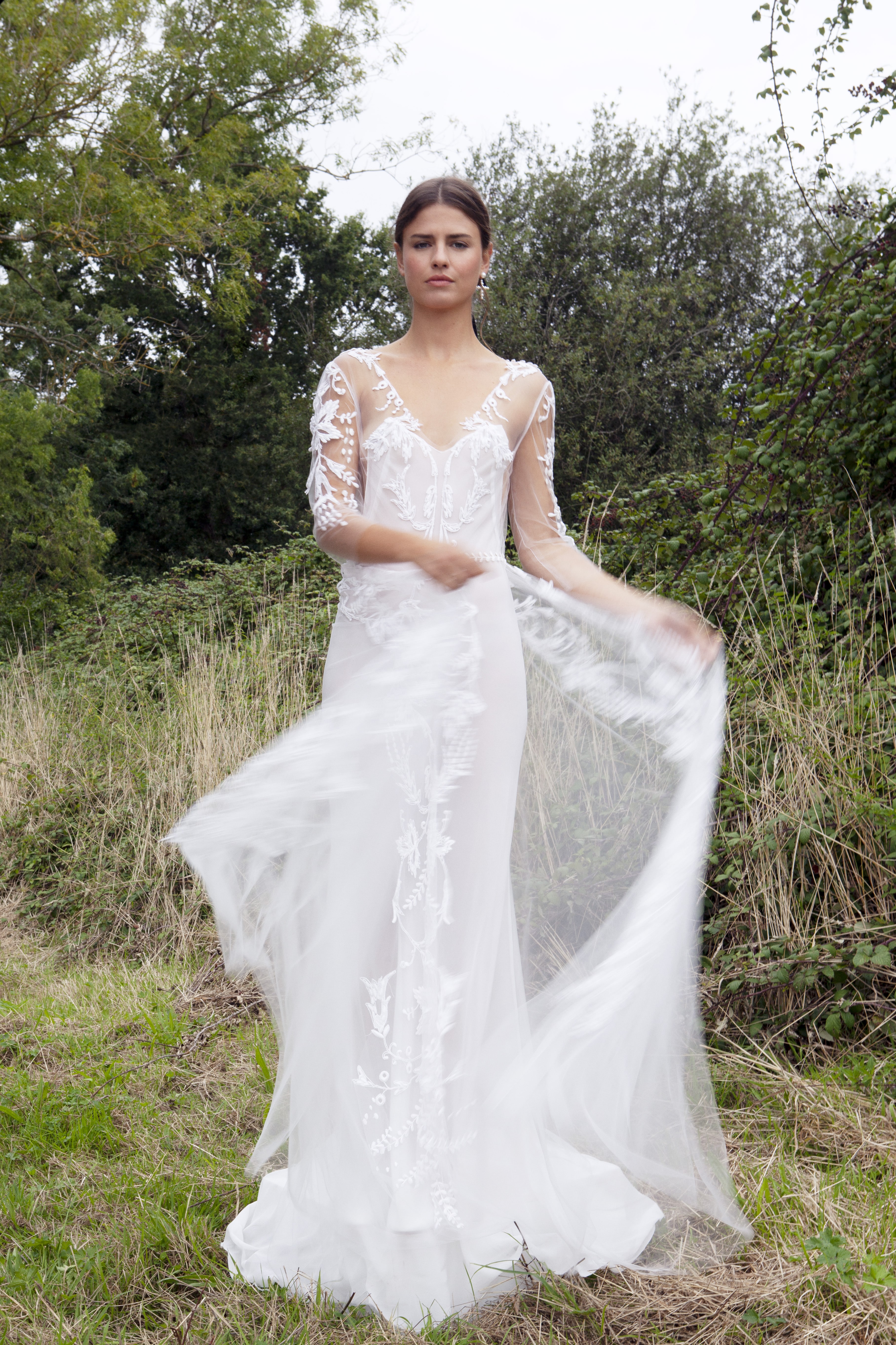 Maison Floret Sur-mesure Martin robe de mariée tulle brodé fendue