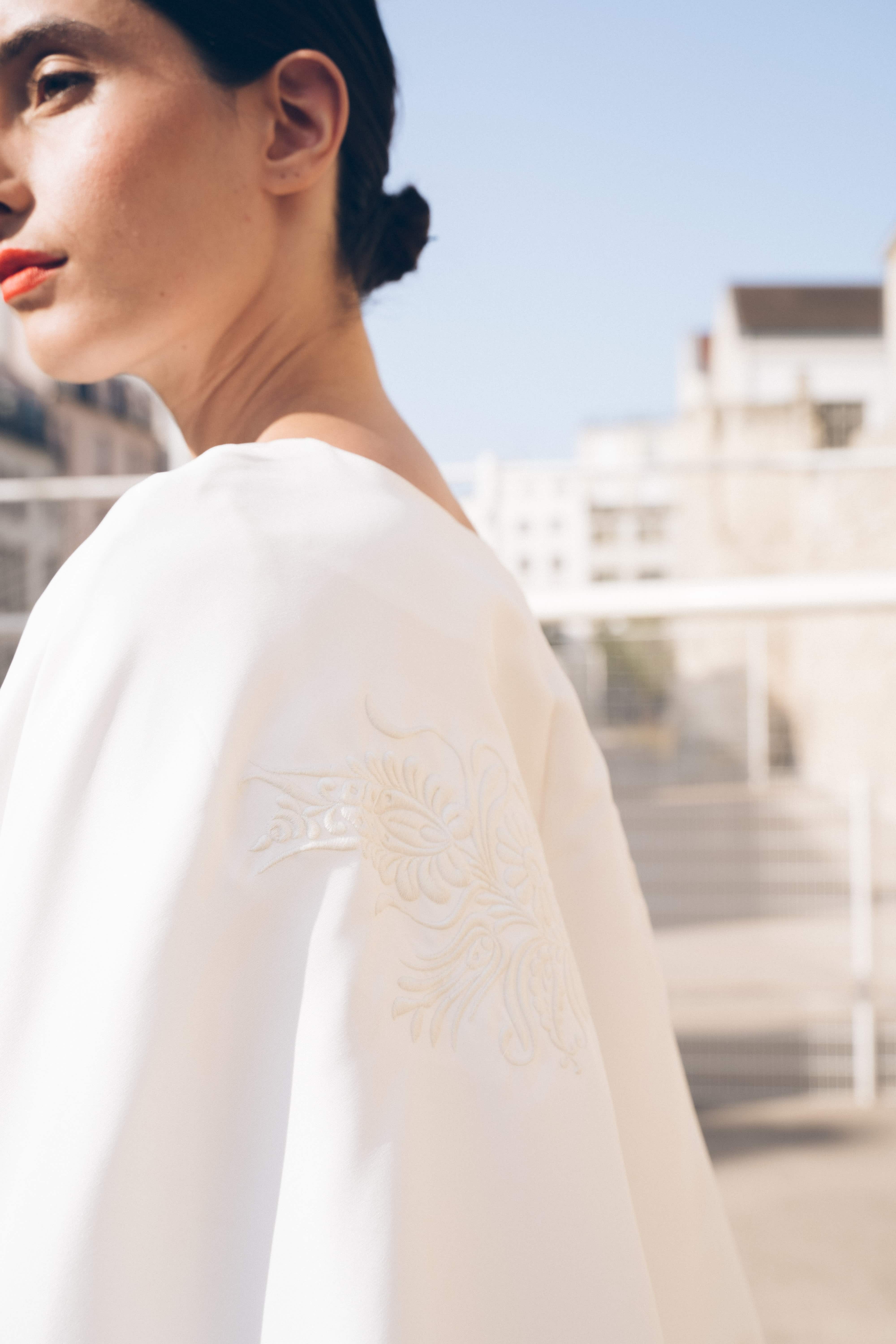 Maison Floret Prêt-à-marier Robin cape satin duchesse