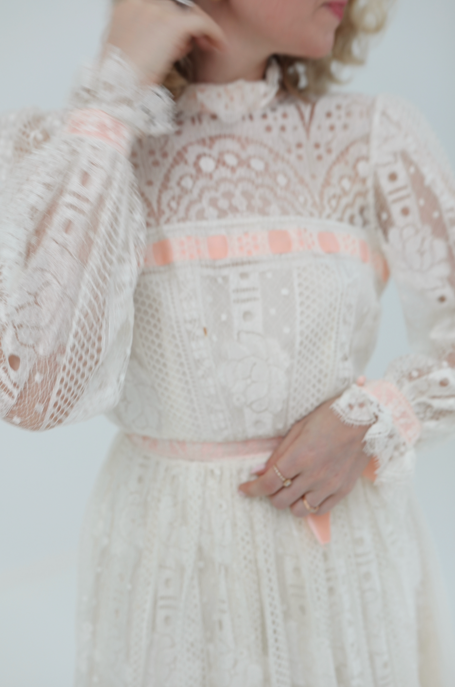 Solène Gisèle La mariée Robe Léontine robe dentelle 1975