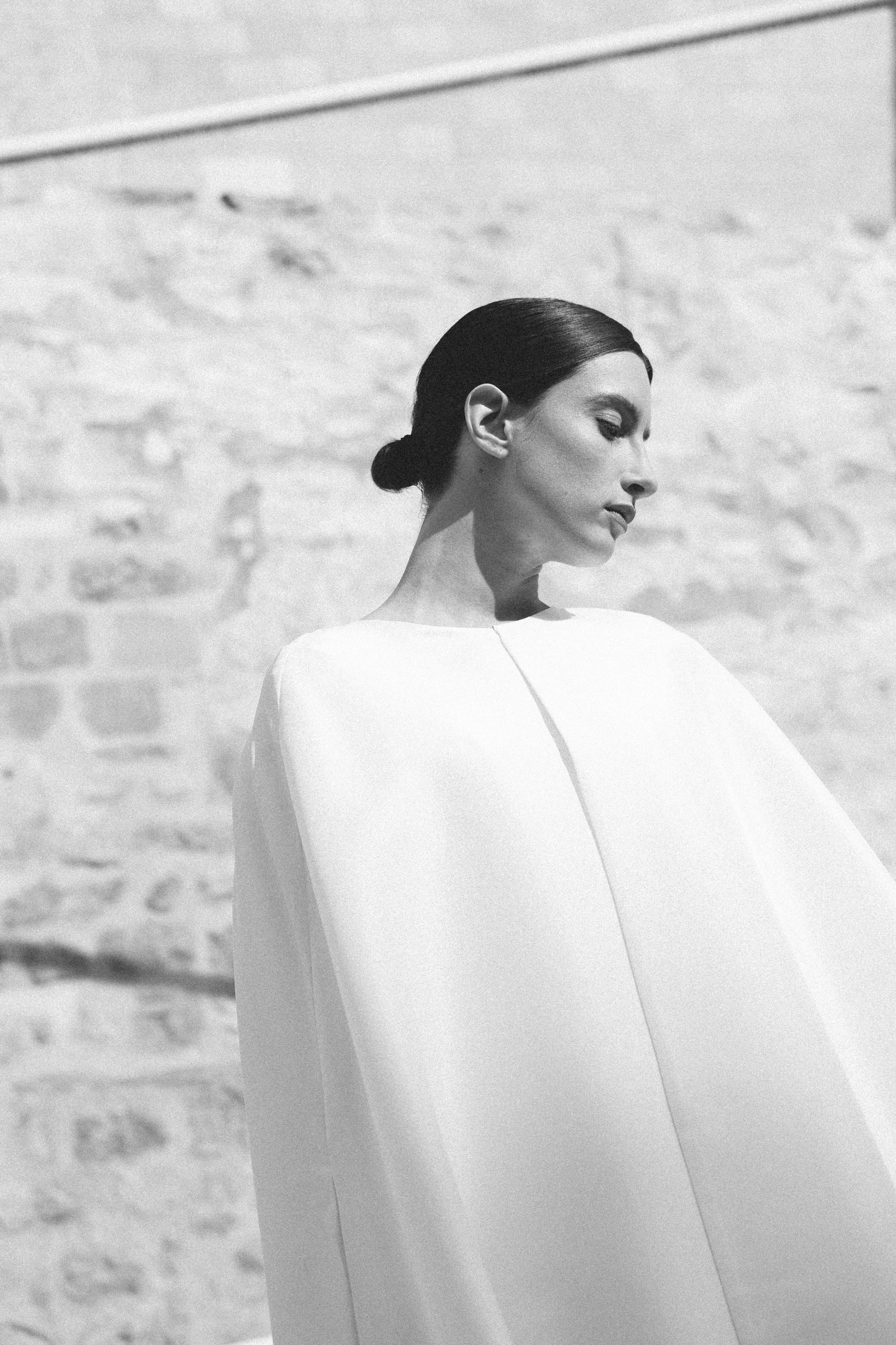 Maison Floret Prêt-à-marier Robin cape satin duchesse
