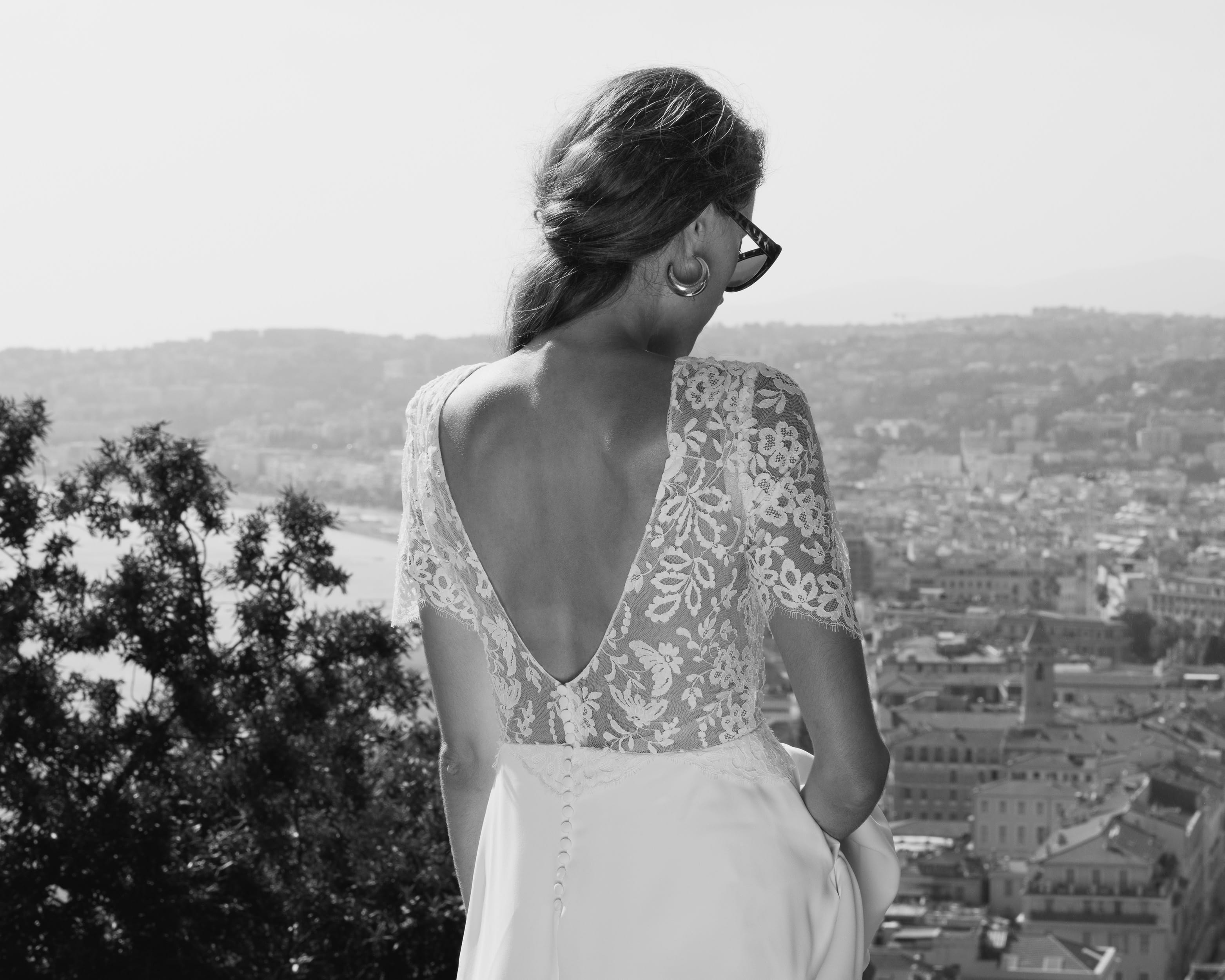 Maison Floret Sur-mesure Ennio robe dentelle décolleté cœur