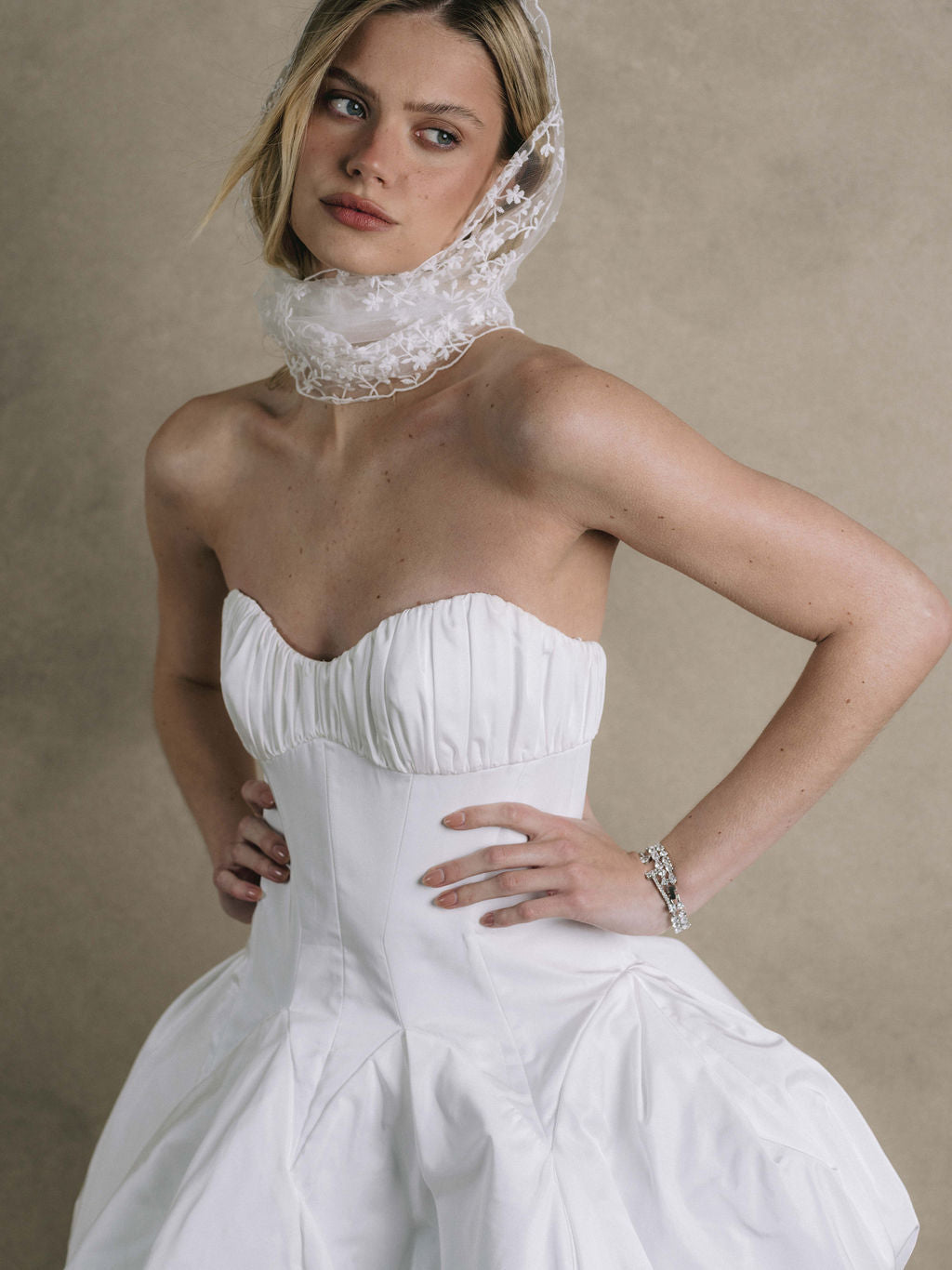 Rime Arodaky Bridal Ophelia Mini robe de mariée Radzimir