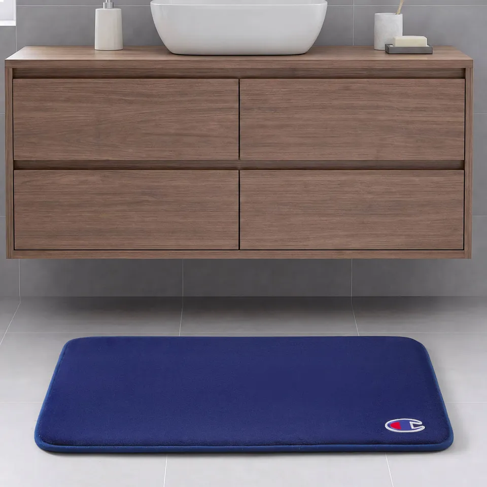 Champion Logo Patch Memory Foam Bath Mats tapis de bain bleu