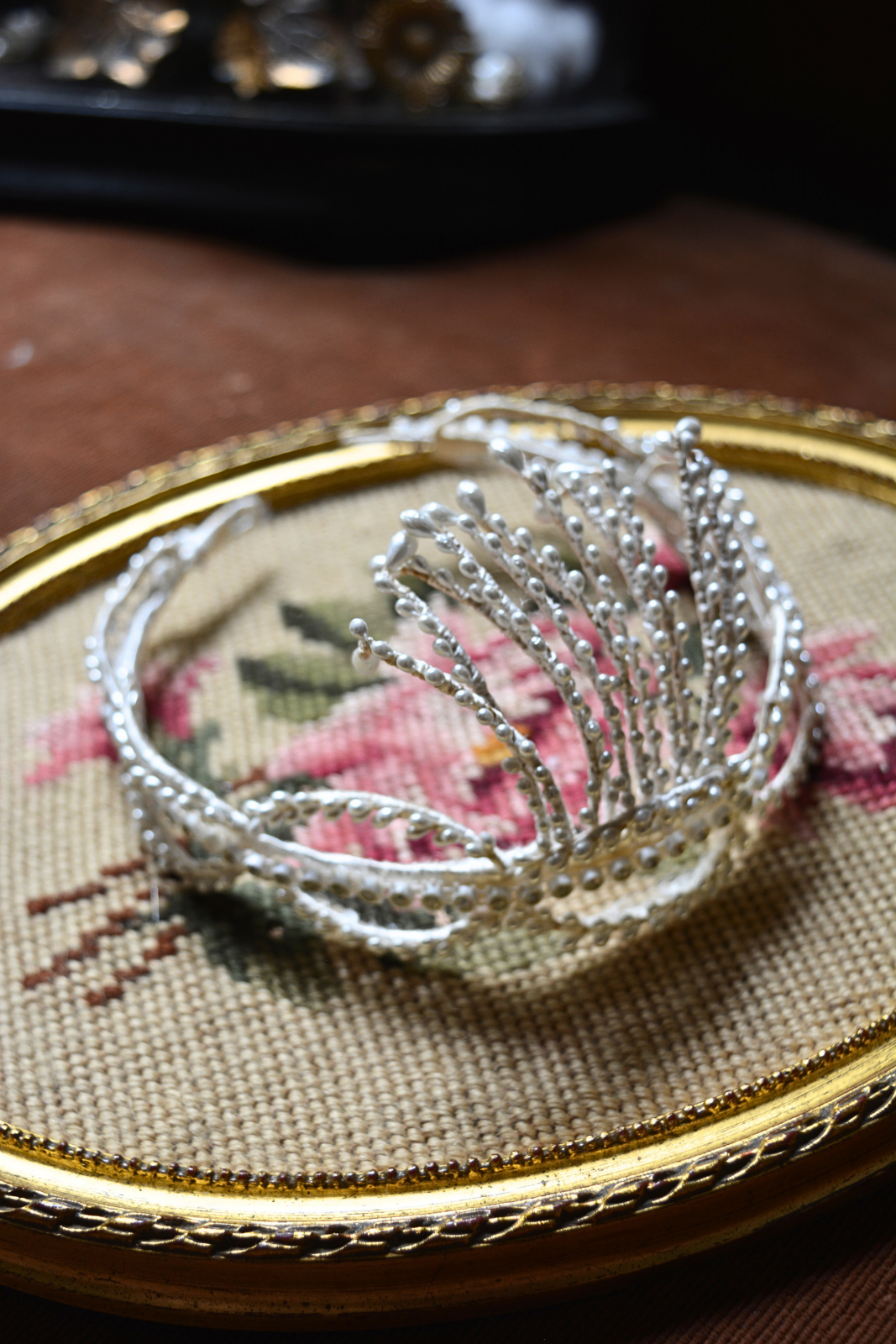 Solène Gisèle Couronne de mariée vintage cire et strass