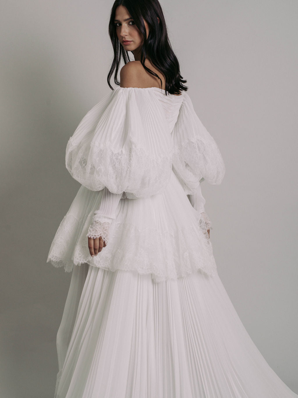 Rime Arodaky Bridal Universe robe mariée plissé dentelle