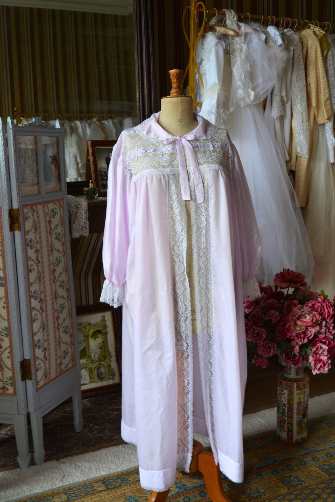 Solène Gisèle Les voiles et chapeaux Par-dessus Vintage parme
