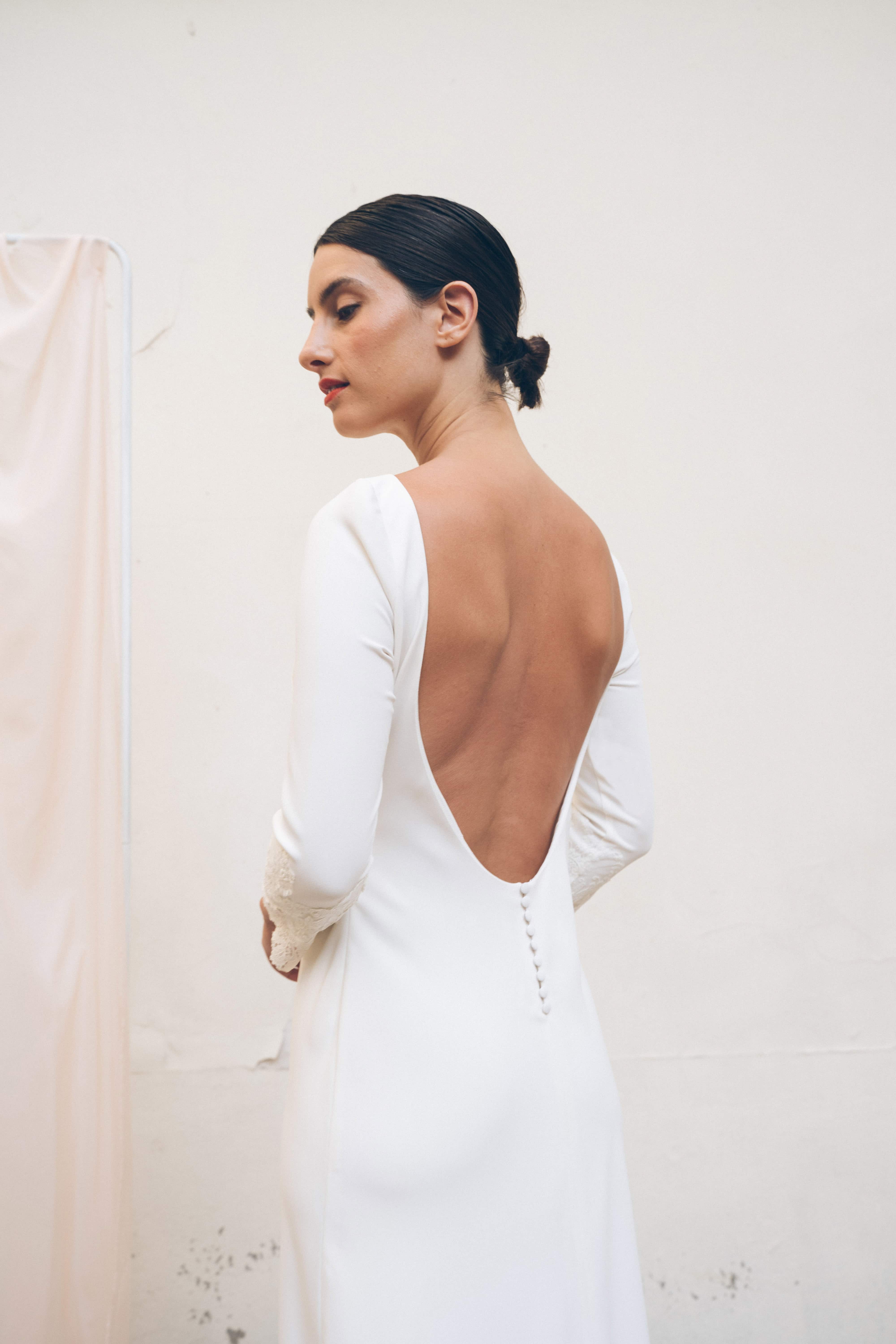 Maison Floret Sur-mesure Faust robe de mariée dos nu dentelle